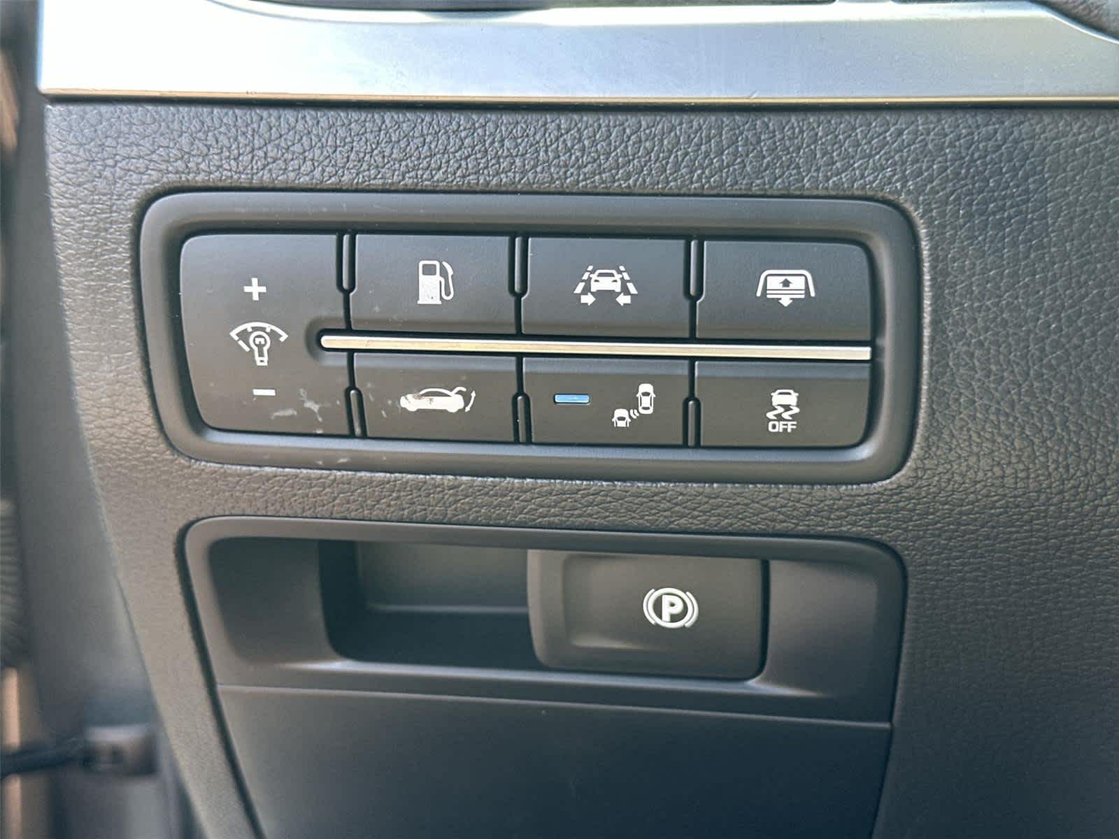 Thumbnail: 2019 Genesis G80 - 29