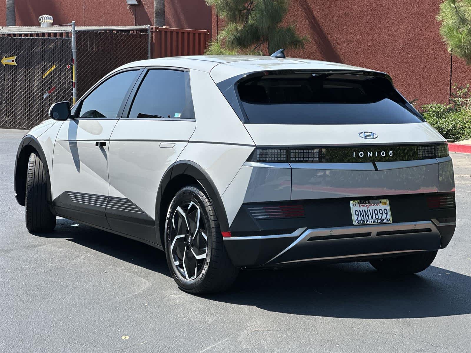Thumbnail: 2024 Hyundai Ioniq 5 - 4