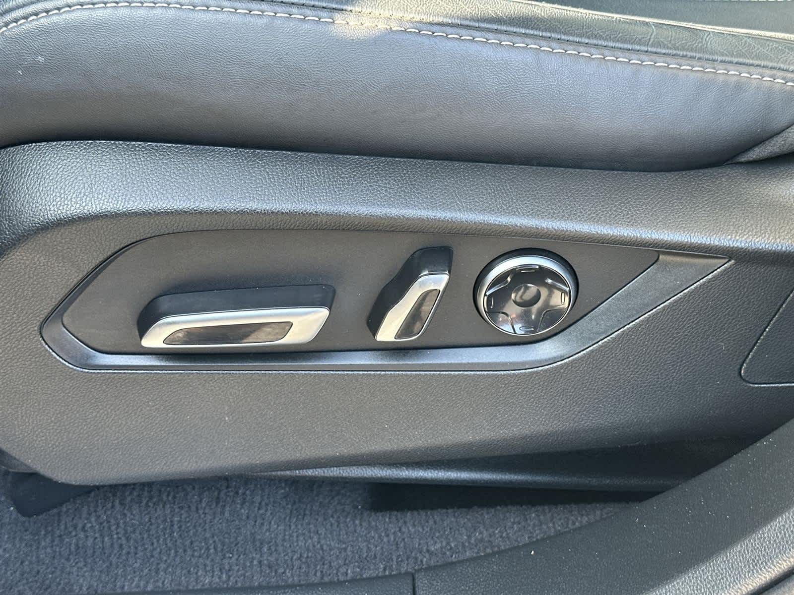 Thumbnail: 2022 Acura RDX - 23