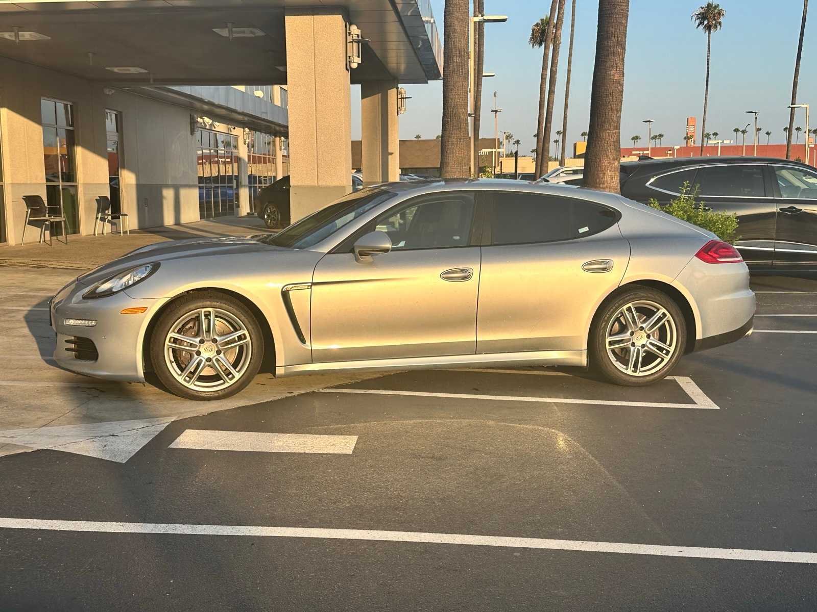 Thumbnail: 2015 Porsche Panamera - 2