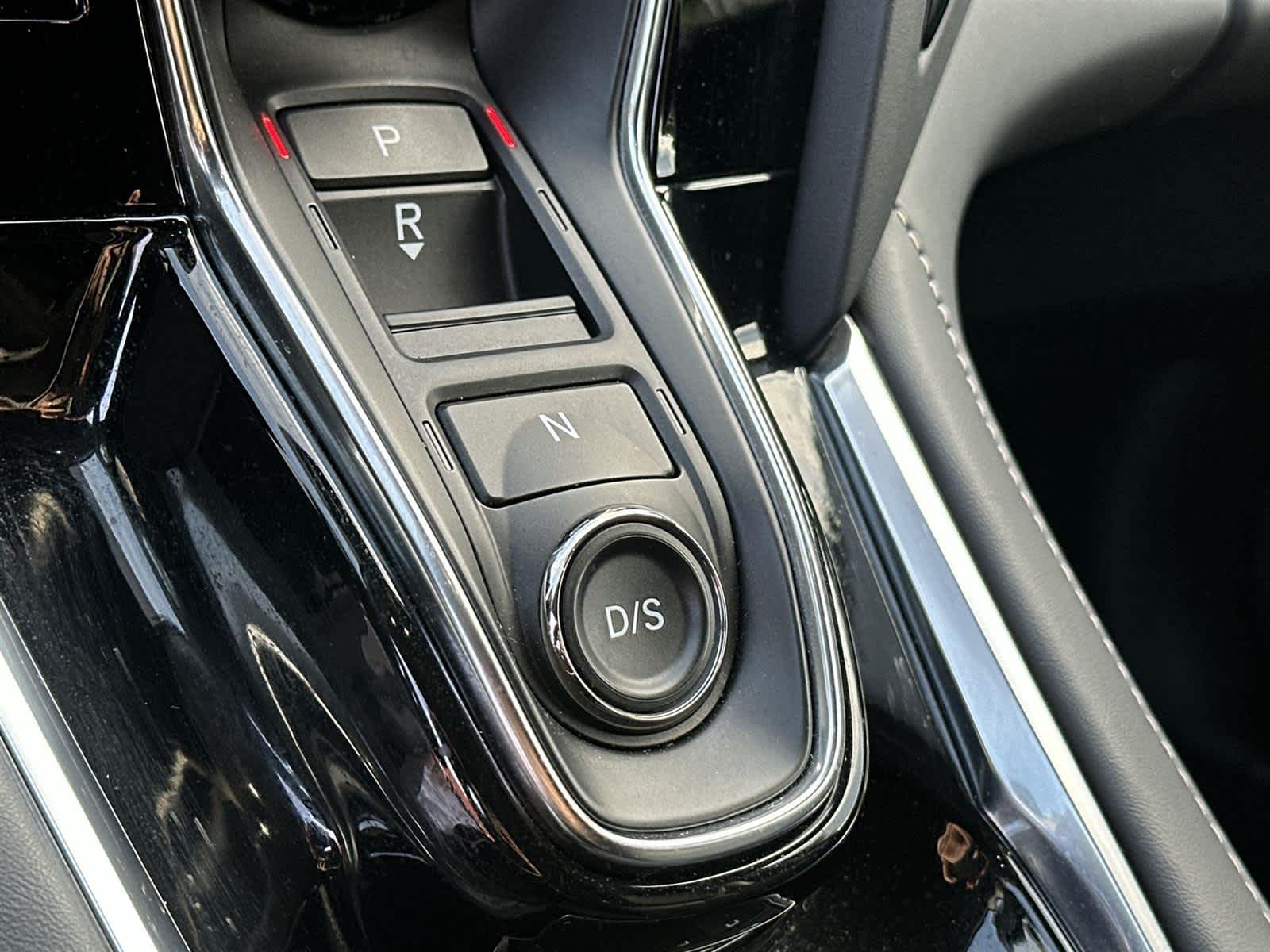 Thumbnail: 2025 Acura RDX - 18