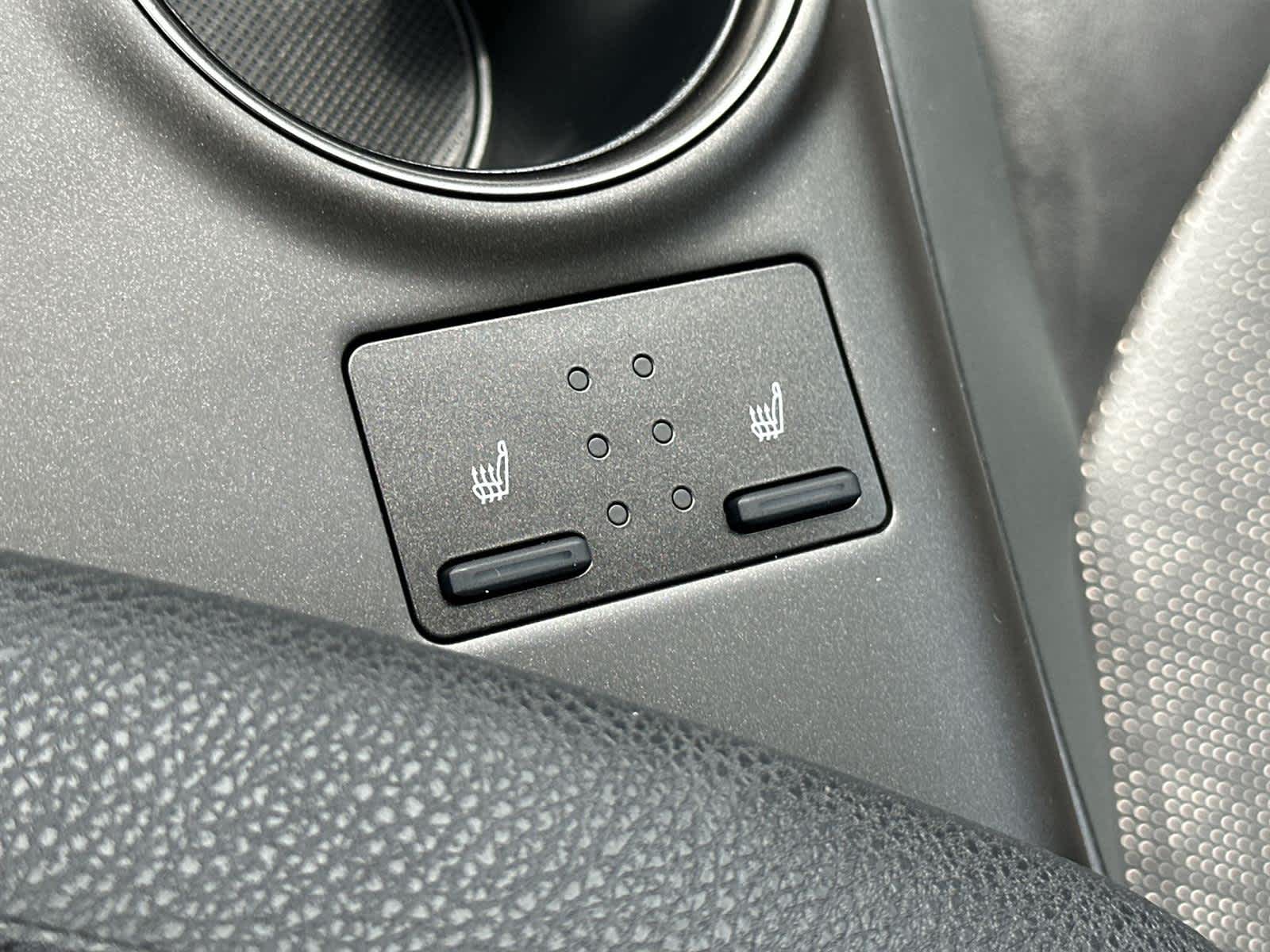 Thumbnail: 2022 Toyota Camry - 29