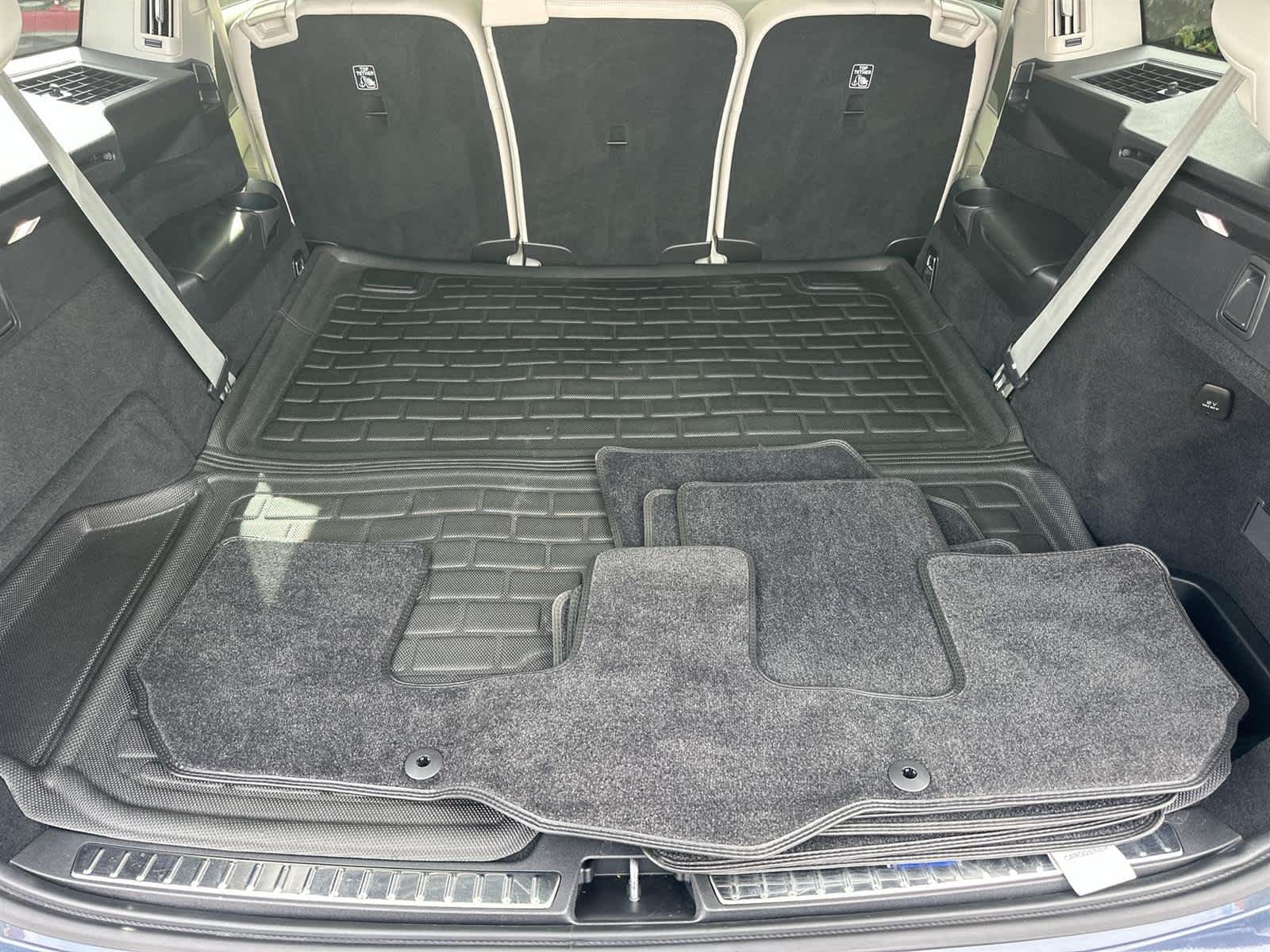 Thumbnail: 2023 Volvo XC90 - 19