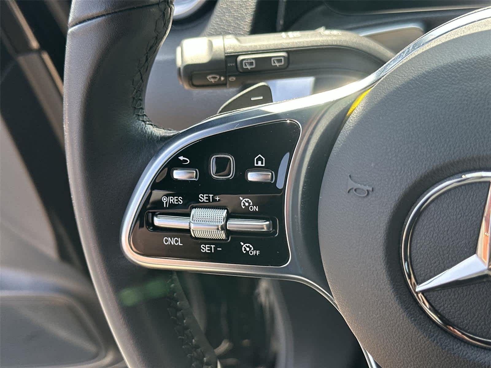 Thumbnail: 2023 Mercedes-Benz EQB - 24