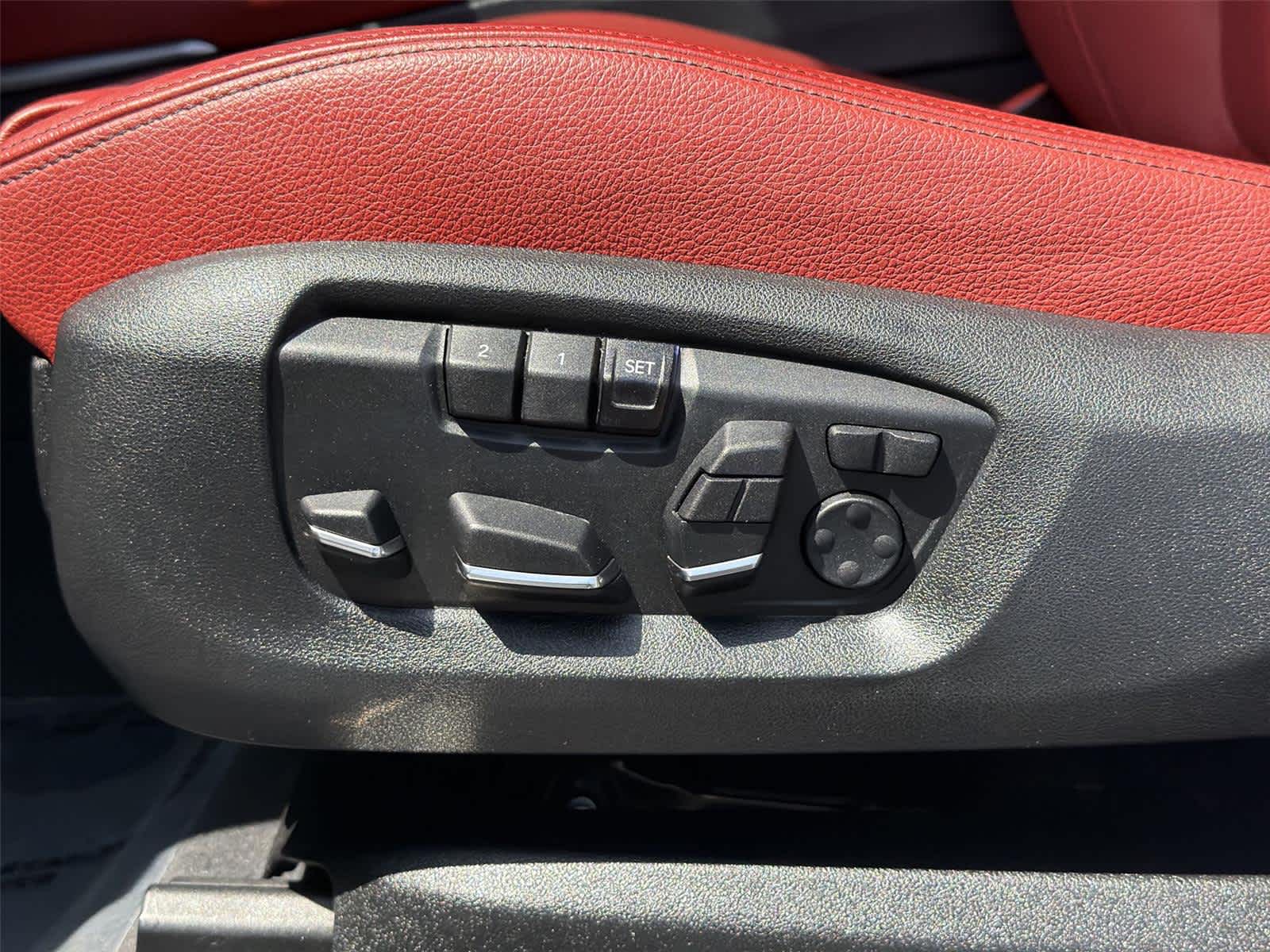 Thumbnail: 2019 BMW X6 - 24