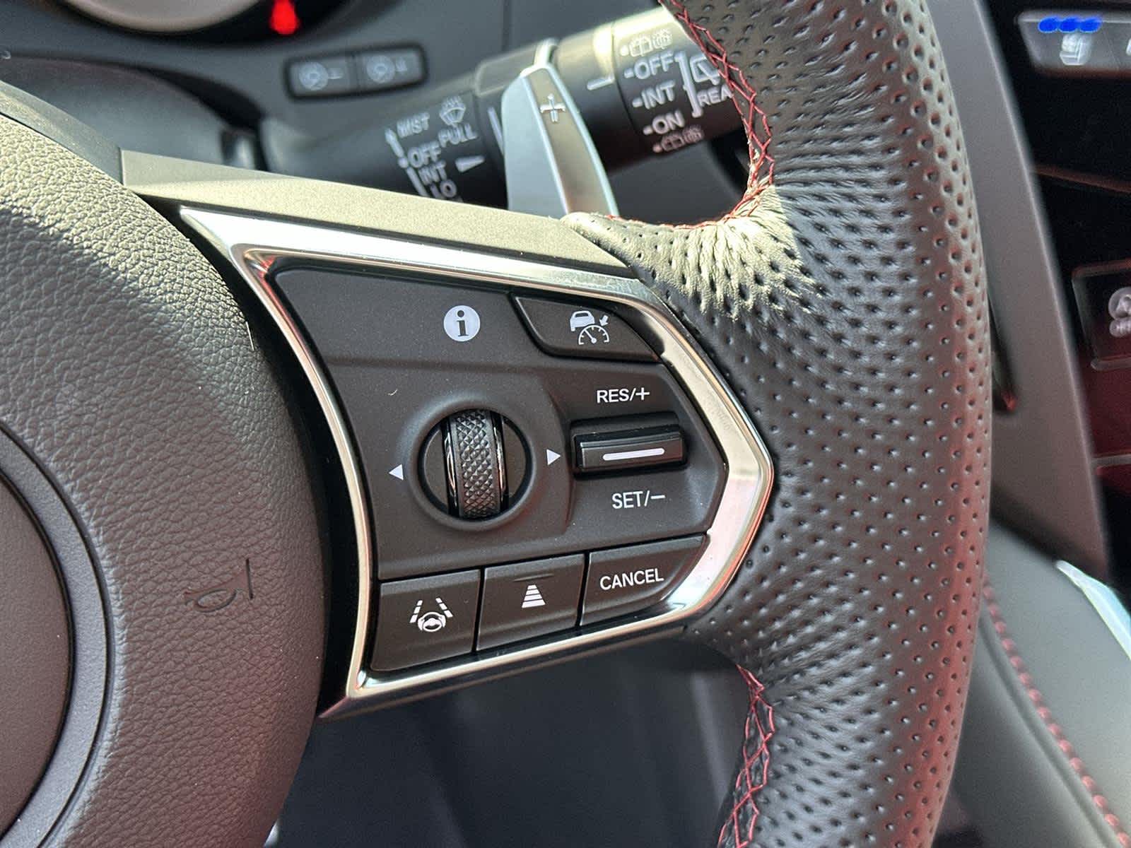 Thumbnail: 2026 Acura RDX - 25