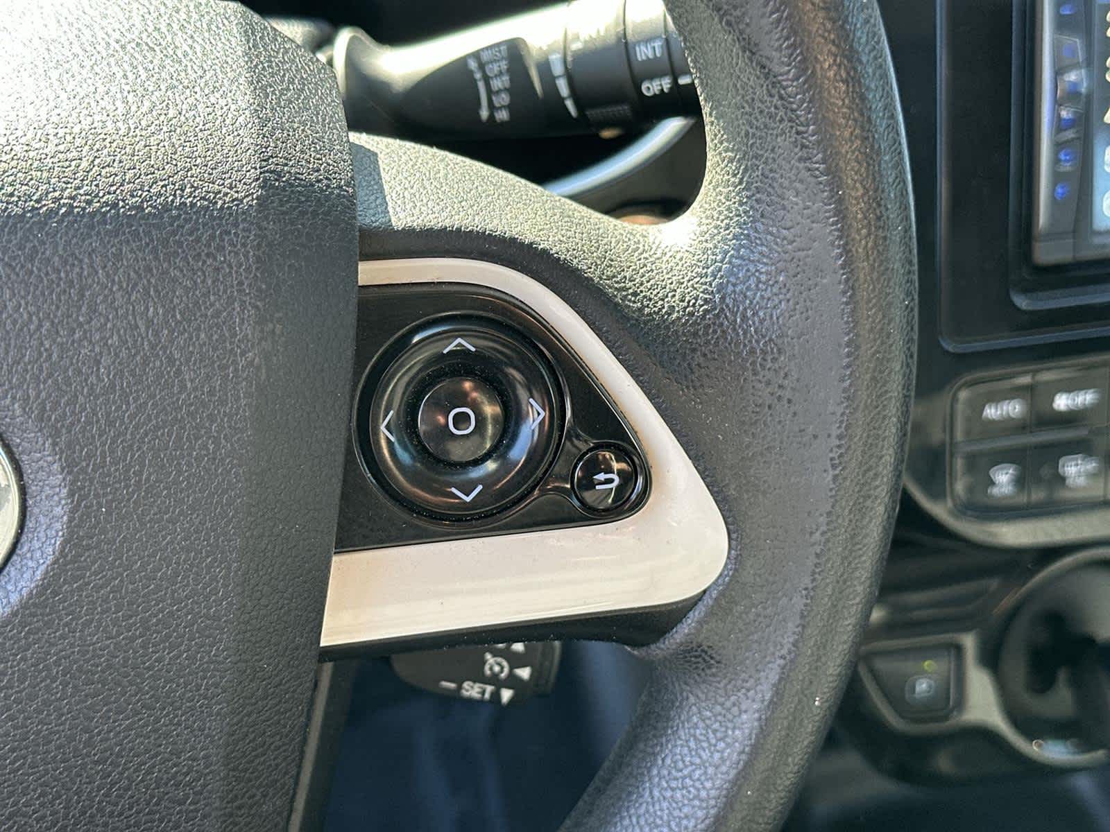 Thumbnail: 2016 Toyota Prius - 24