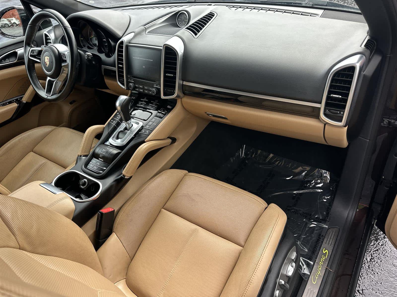 Thumbnail: 2017 Porsche Cayenne - 12