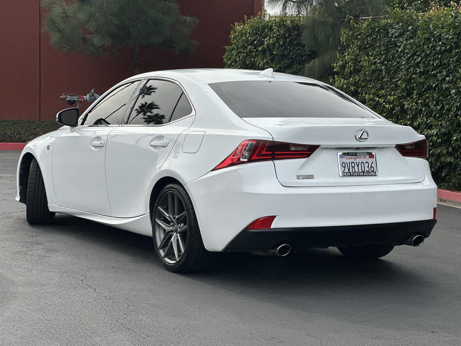 Thumbnail: 2016 Lexus IS - 4