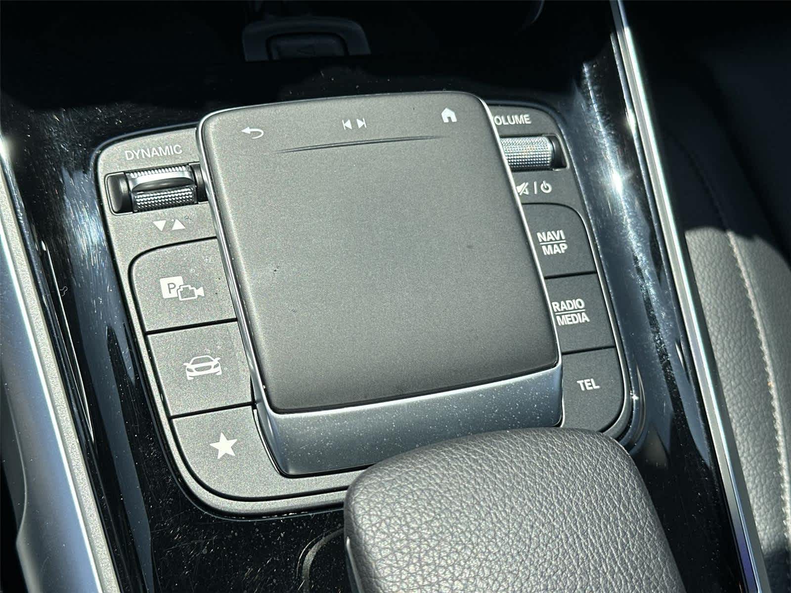 Thumbnail: 2023 Mercedes-Benz EQB - 28