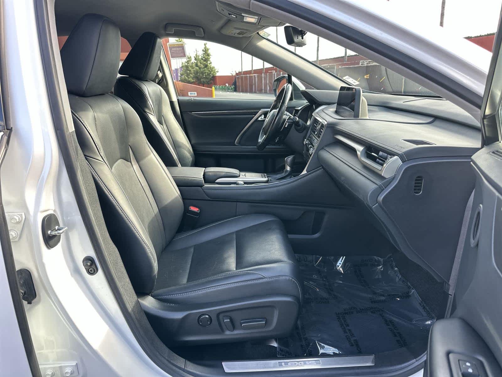 Thumbnail: 2020 Lexus RX - 14