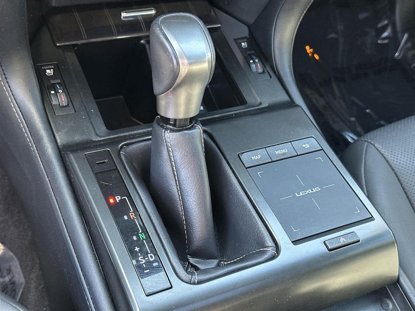 Thumbnail: 2022 Lexus GX - 18