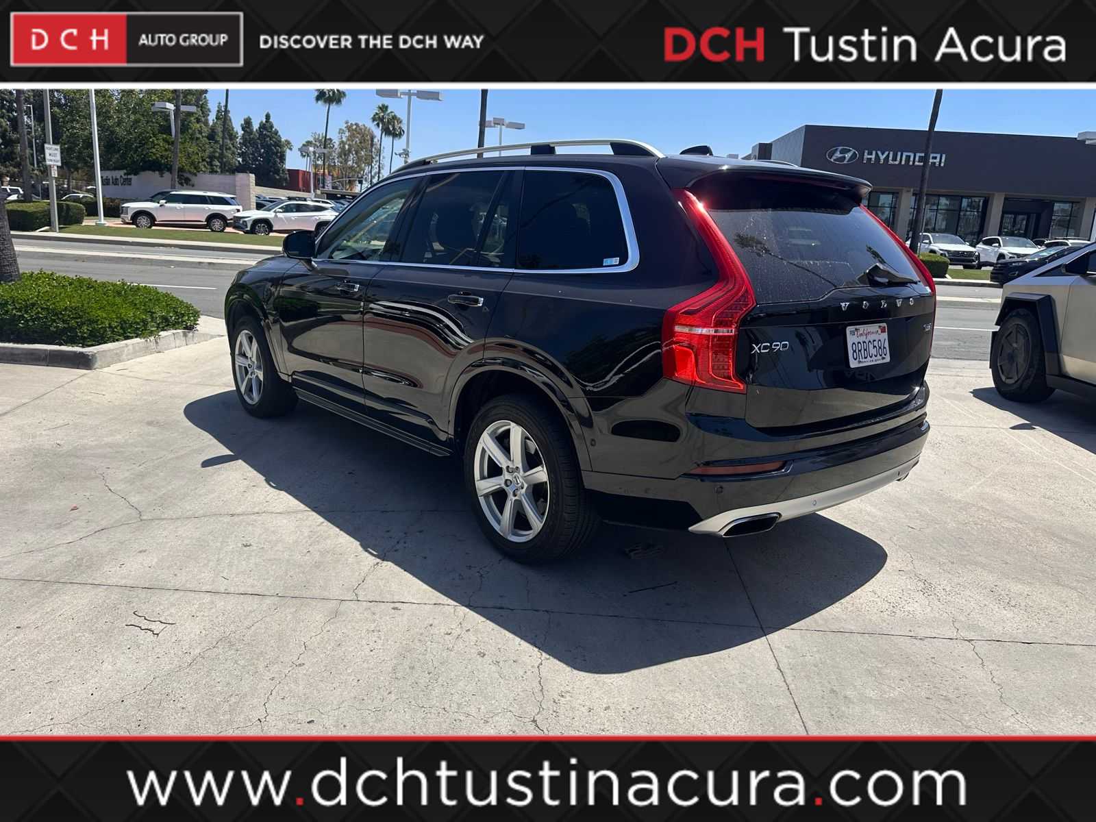 2016 Volvo XC90 T8 Momentum -
                  Tustin, CA