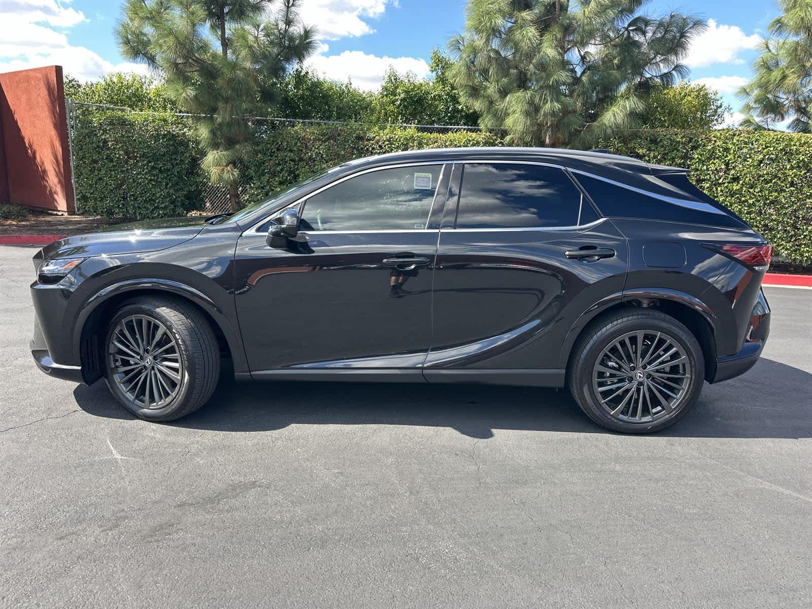 Thumbnail: 2025 Lexus RX - 3