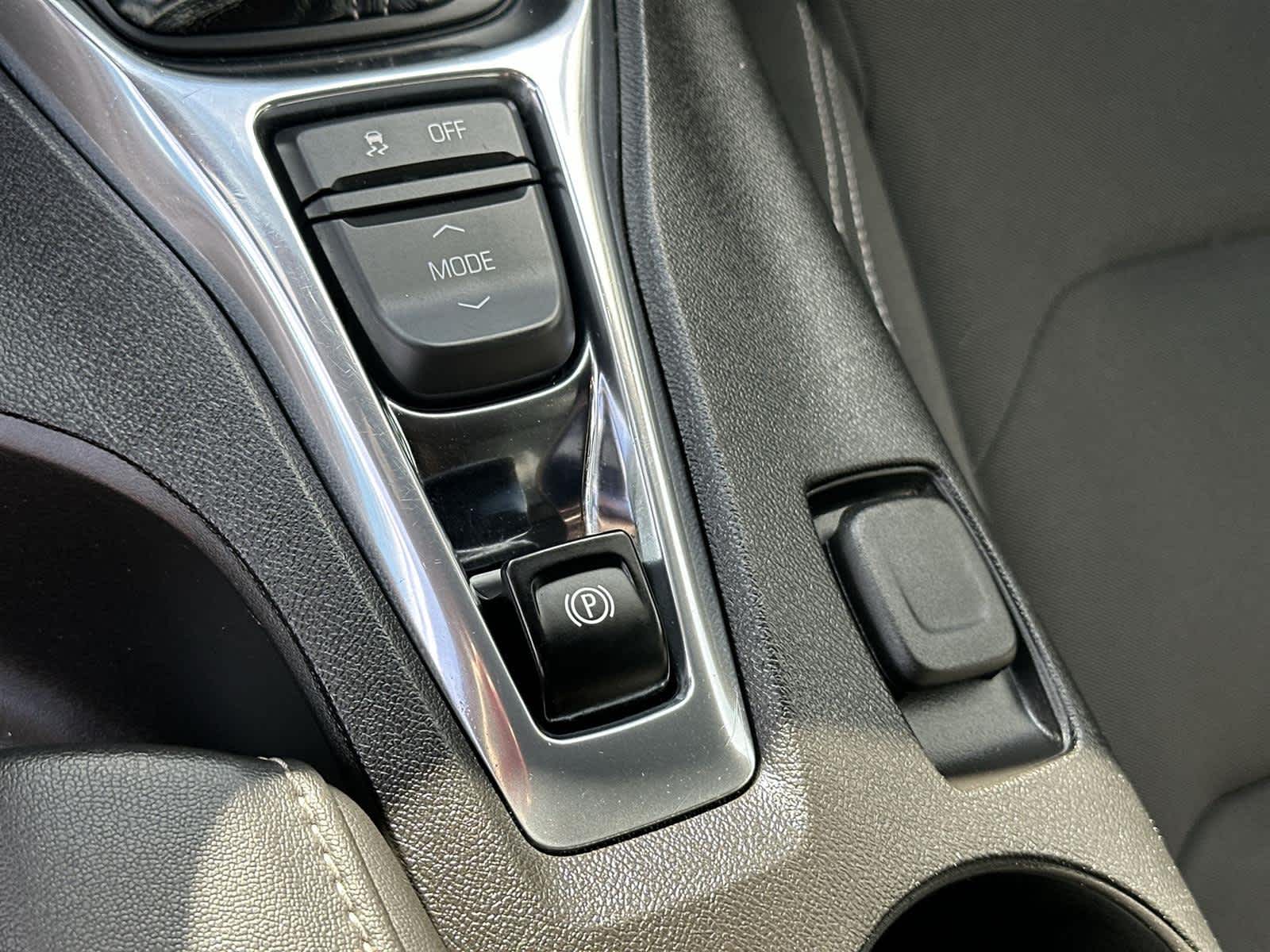 Thumbnail: 2019 Chevrolet Camaro - 26