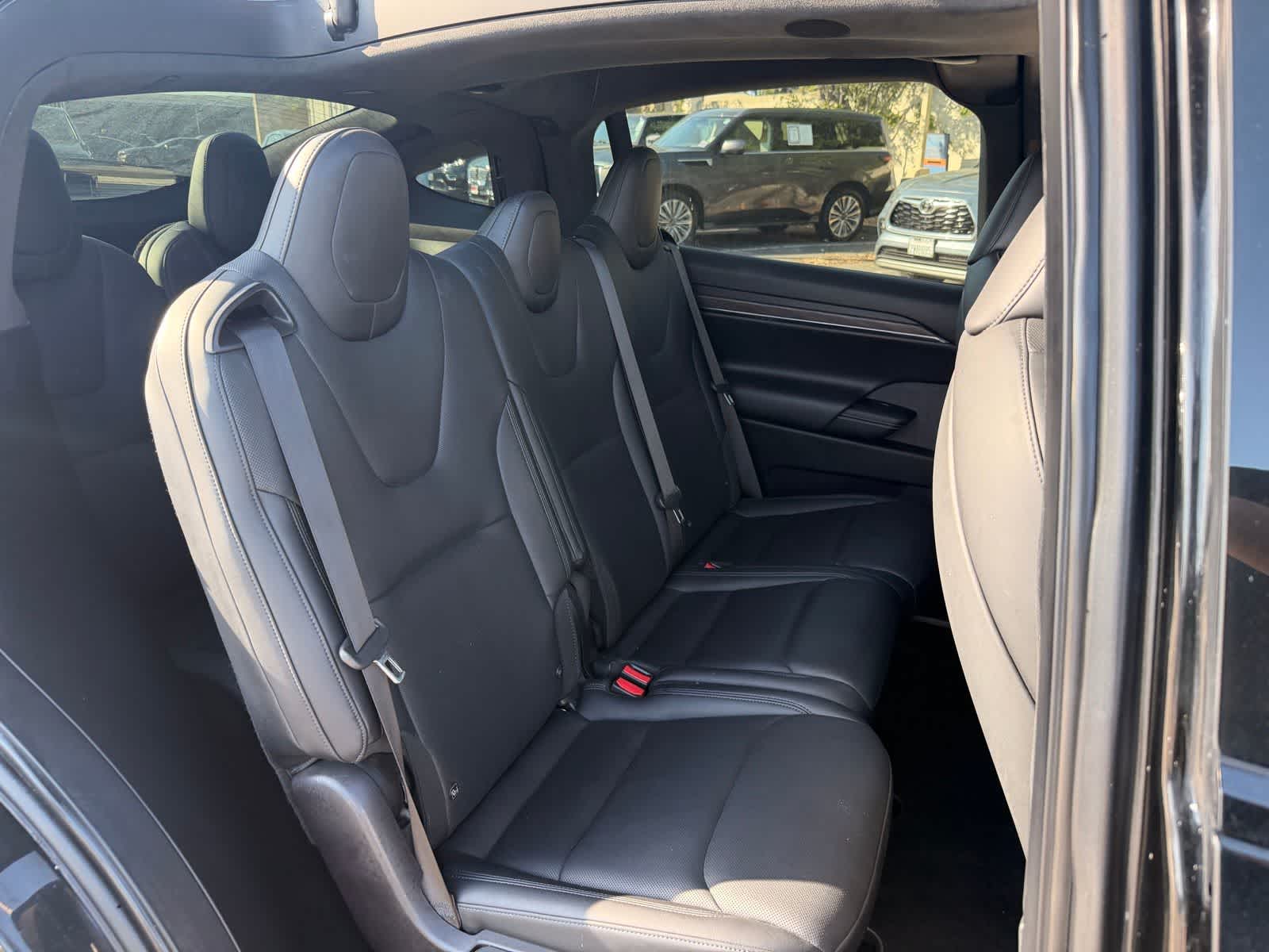 Thumbnail: 2022 Tesla Model X - 12