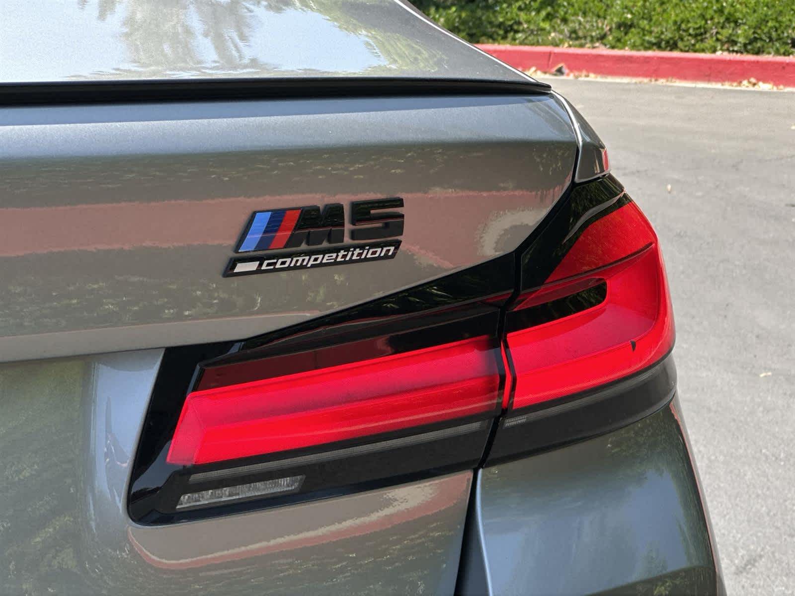 Thumbnail: 2022 BMW M5 - 7