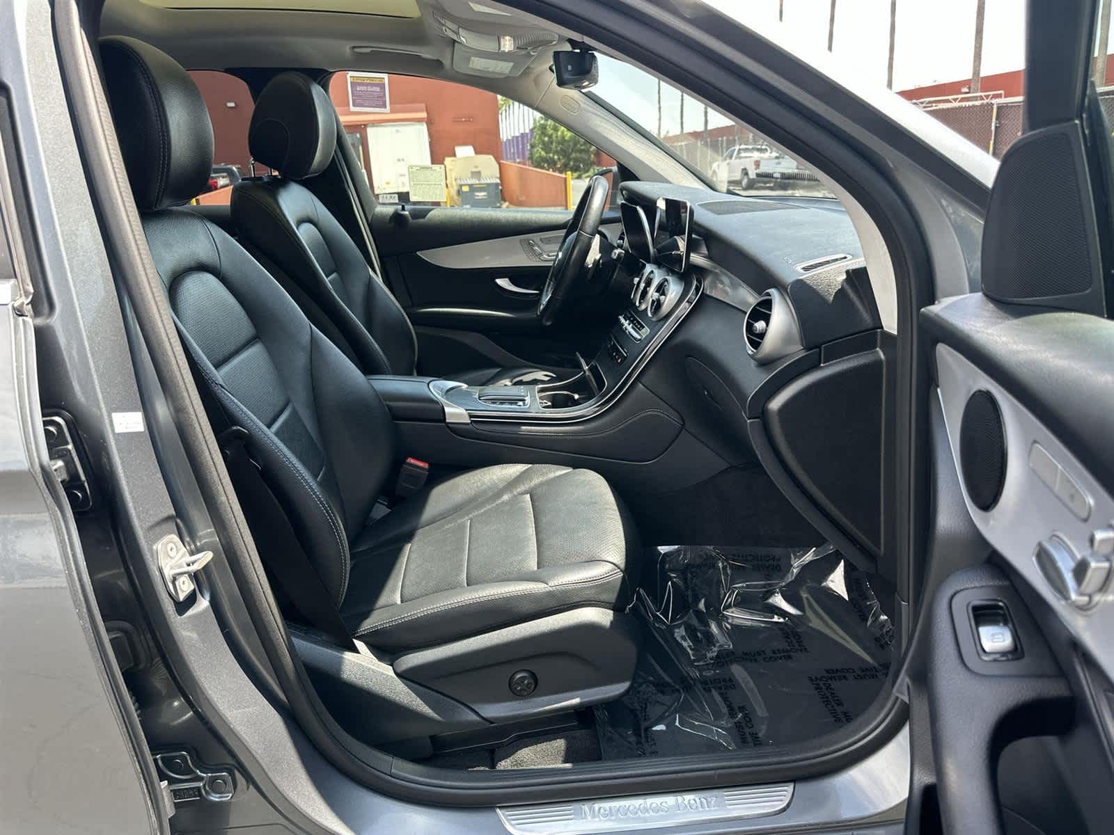 Thumbnail: 2021 Mercedes-Benz GLC - 14