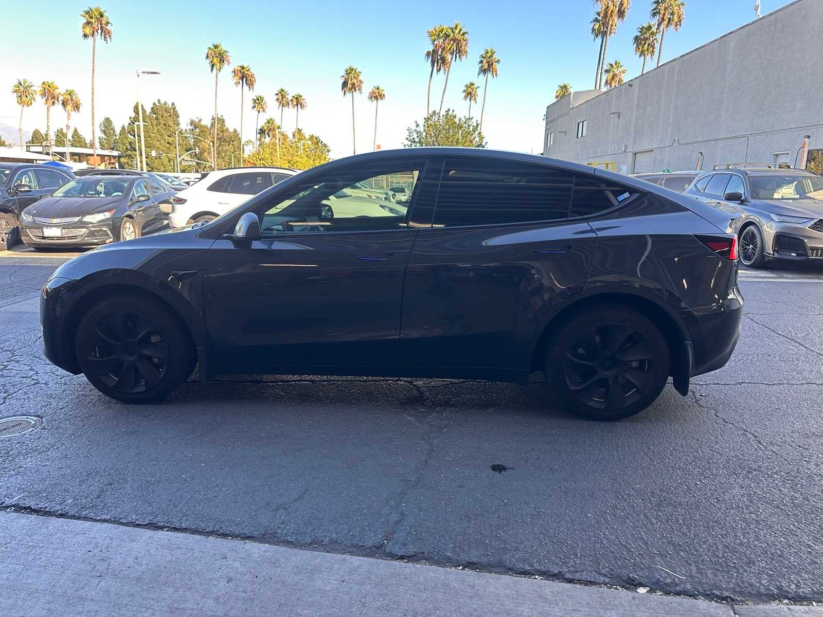 Thumbnail: 2024 Tesla Model Y - 2