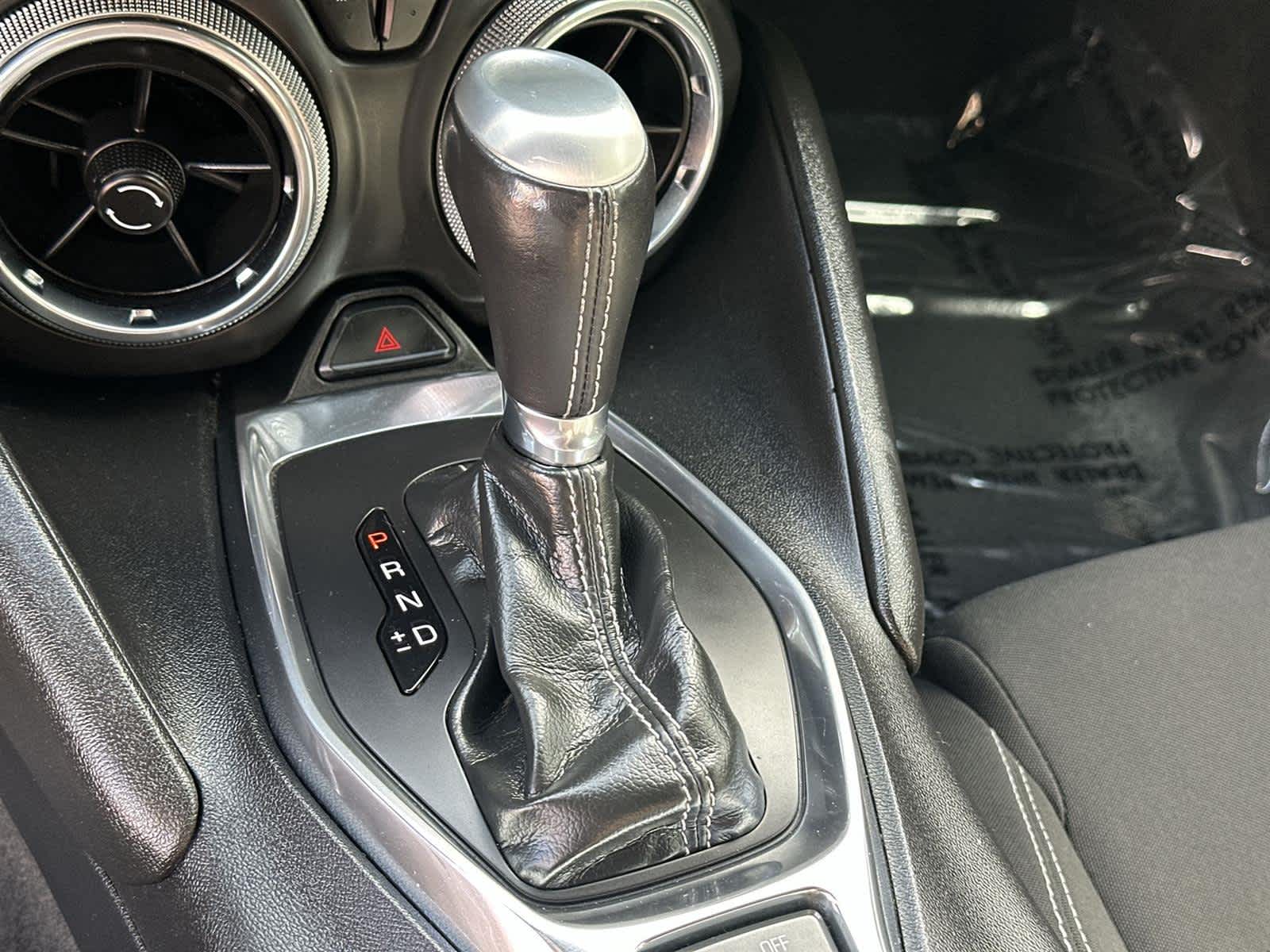 Thumbnail: 2019 Chevrolet Camaro - 17