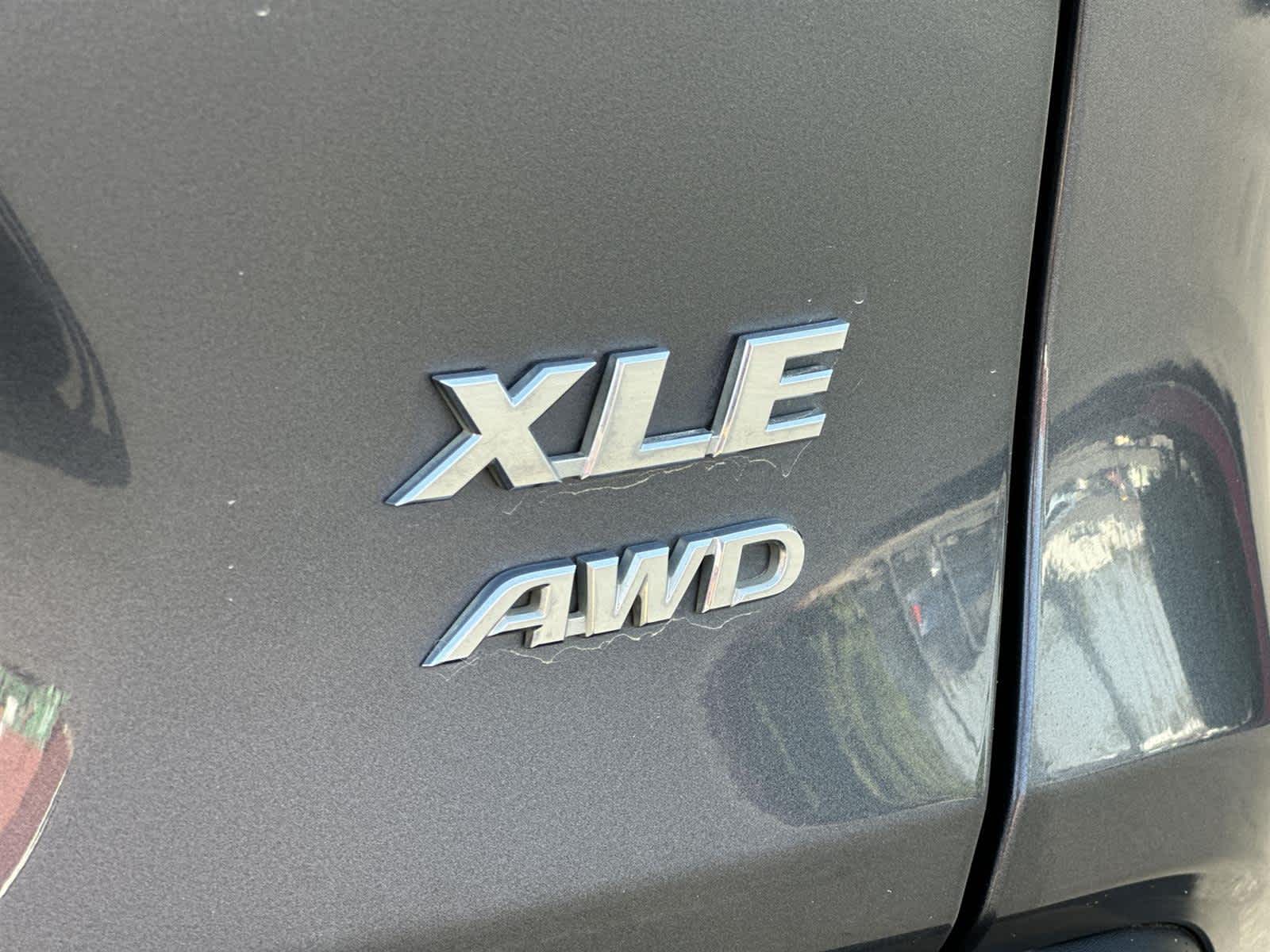 Thumbnail: 2022 Toyota RAV4 - 8