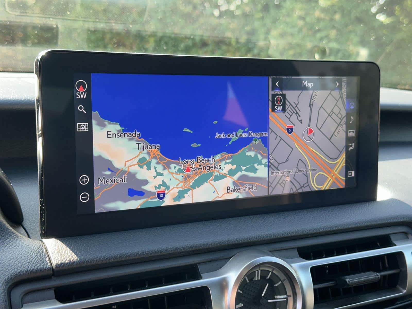 Thumbnail: 2021 Lexus IS - 17