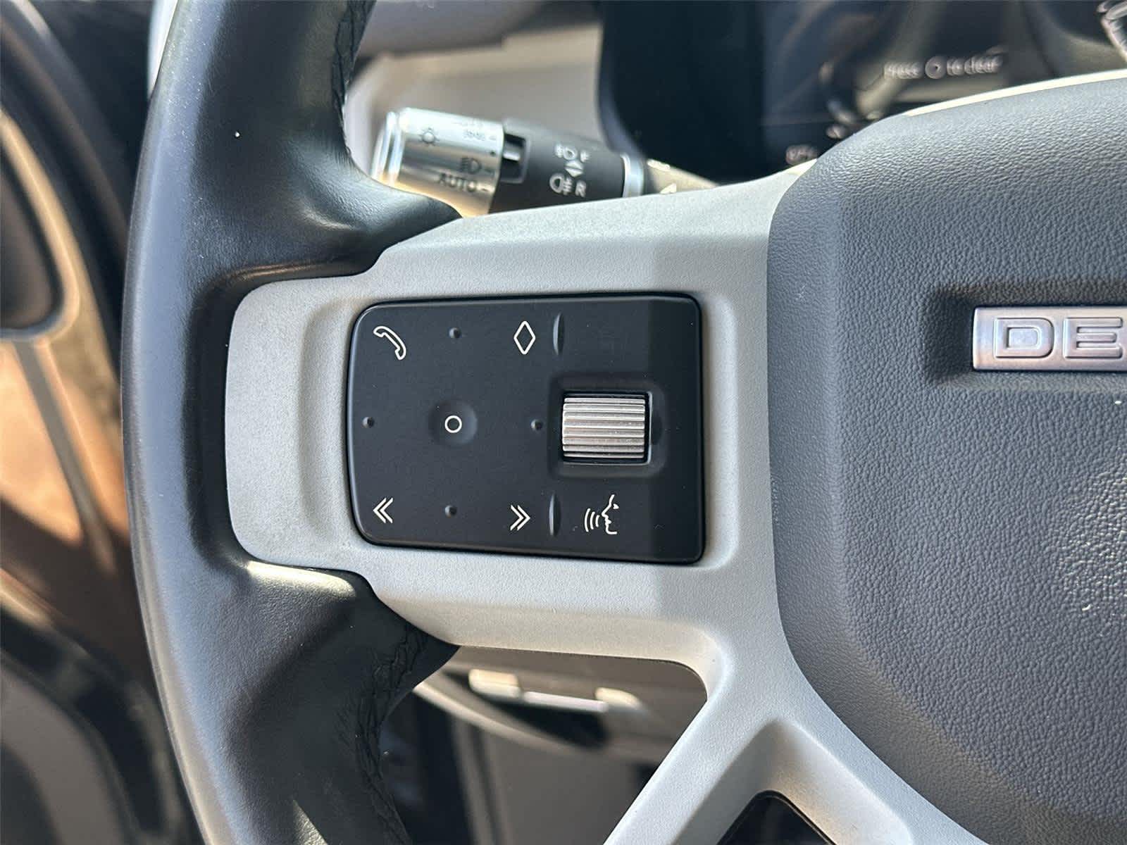 Thumbnail: 2020 Land Rover Defender - 34