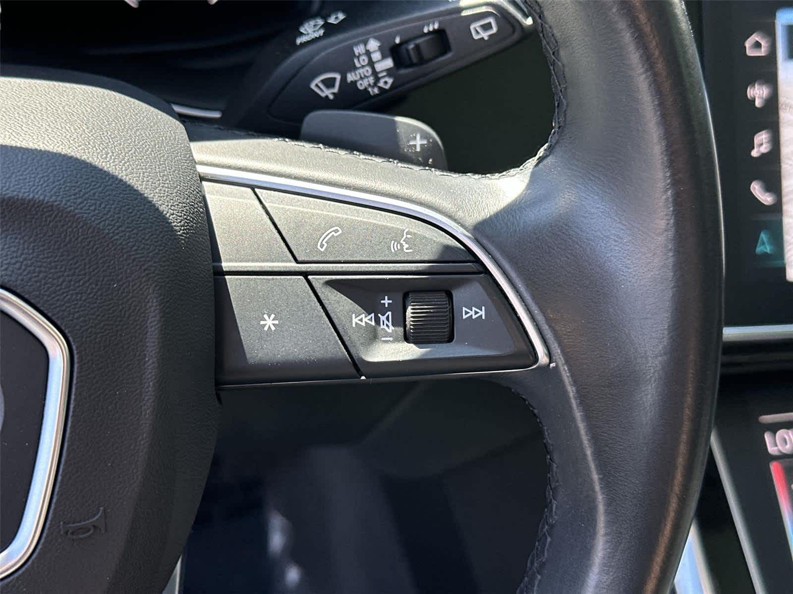 Thumbnail: 2021 Audi Q7 - 25