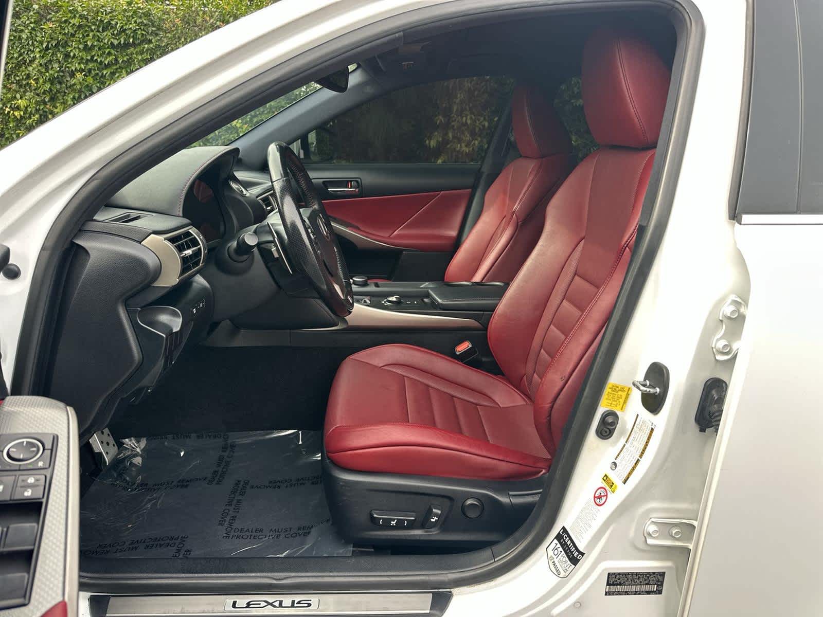 Thumbnail: 2016 Lexus IS - 11