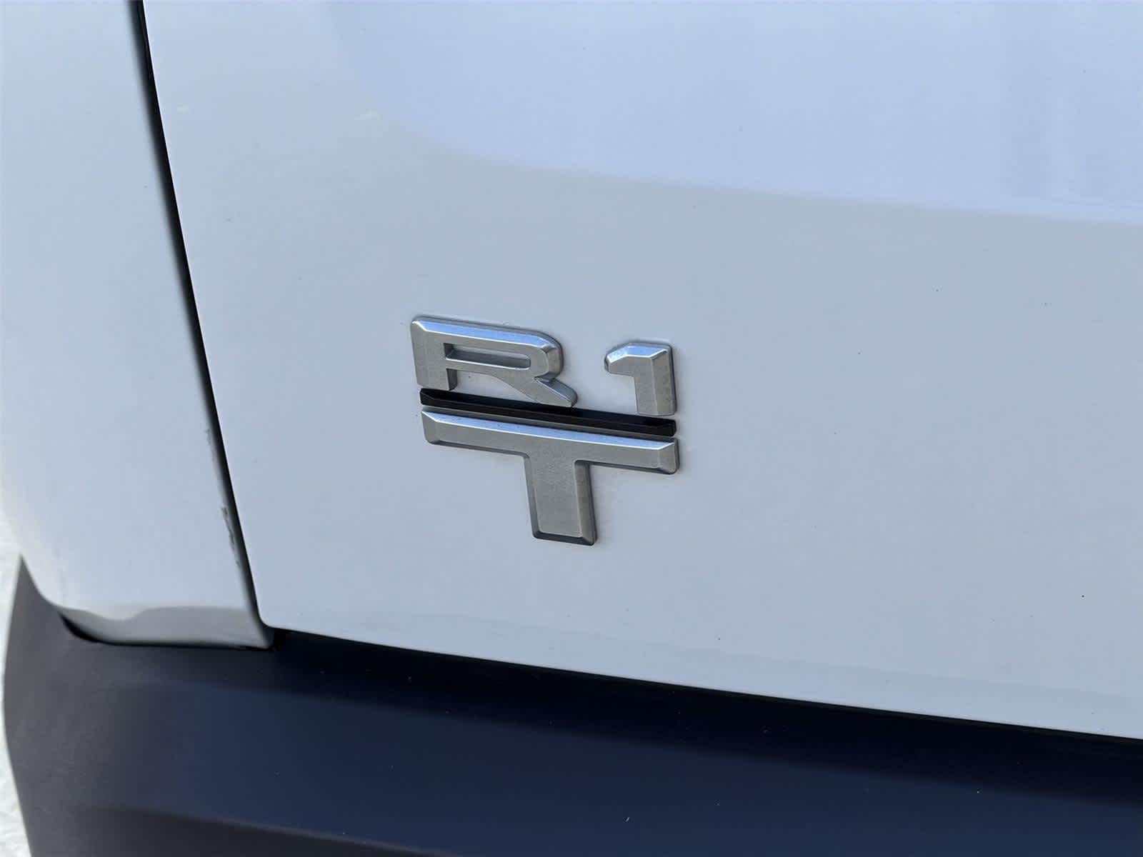 Thumbnail: 2023 Rivian R1T - 8