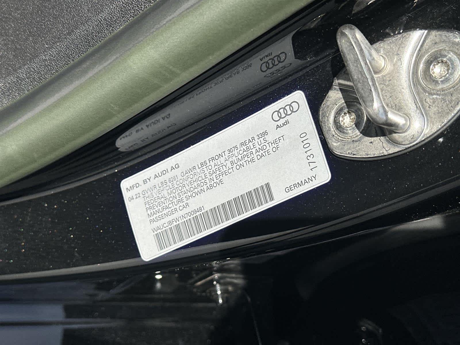 Thumbnail: 2022 Audi e-tron GT - 22