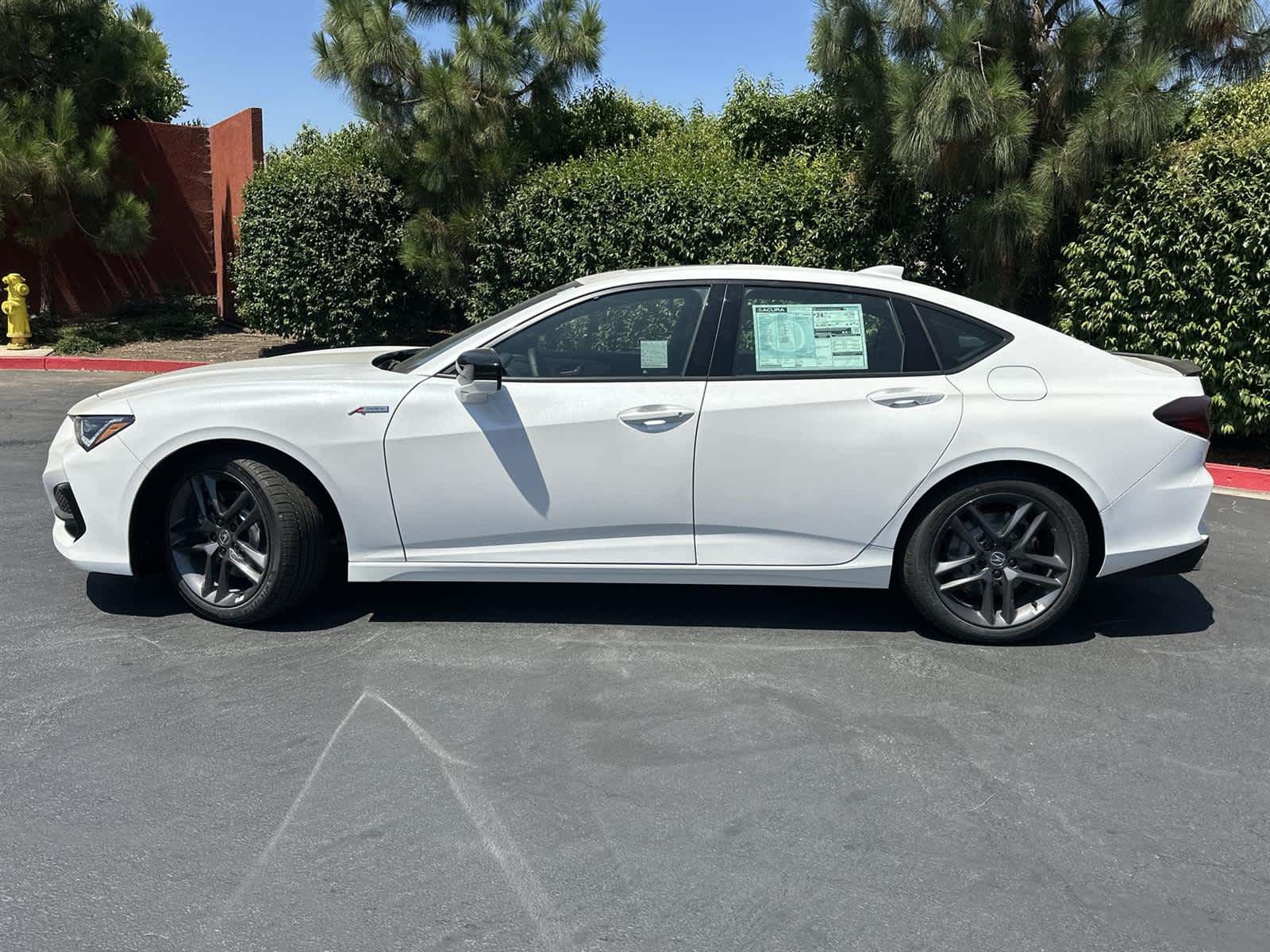 Thumbnail: 2025 Acura TLX - 3