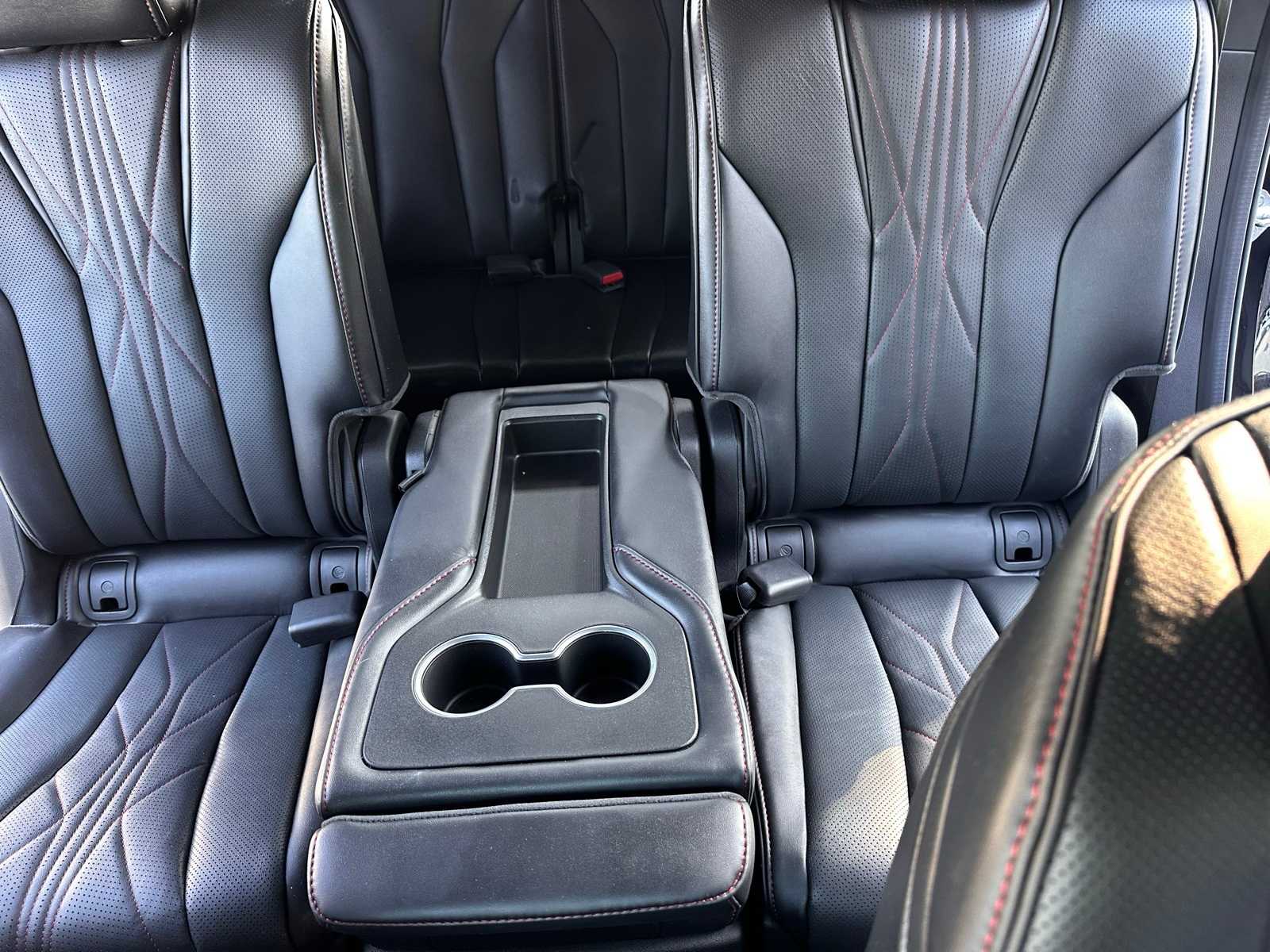 Thumbnail: 2022 Acura MDX - 15