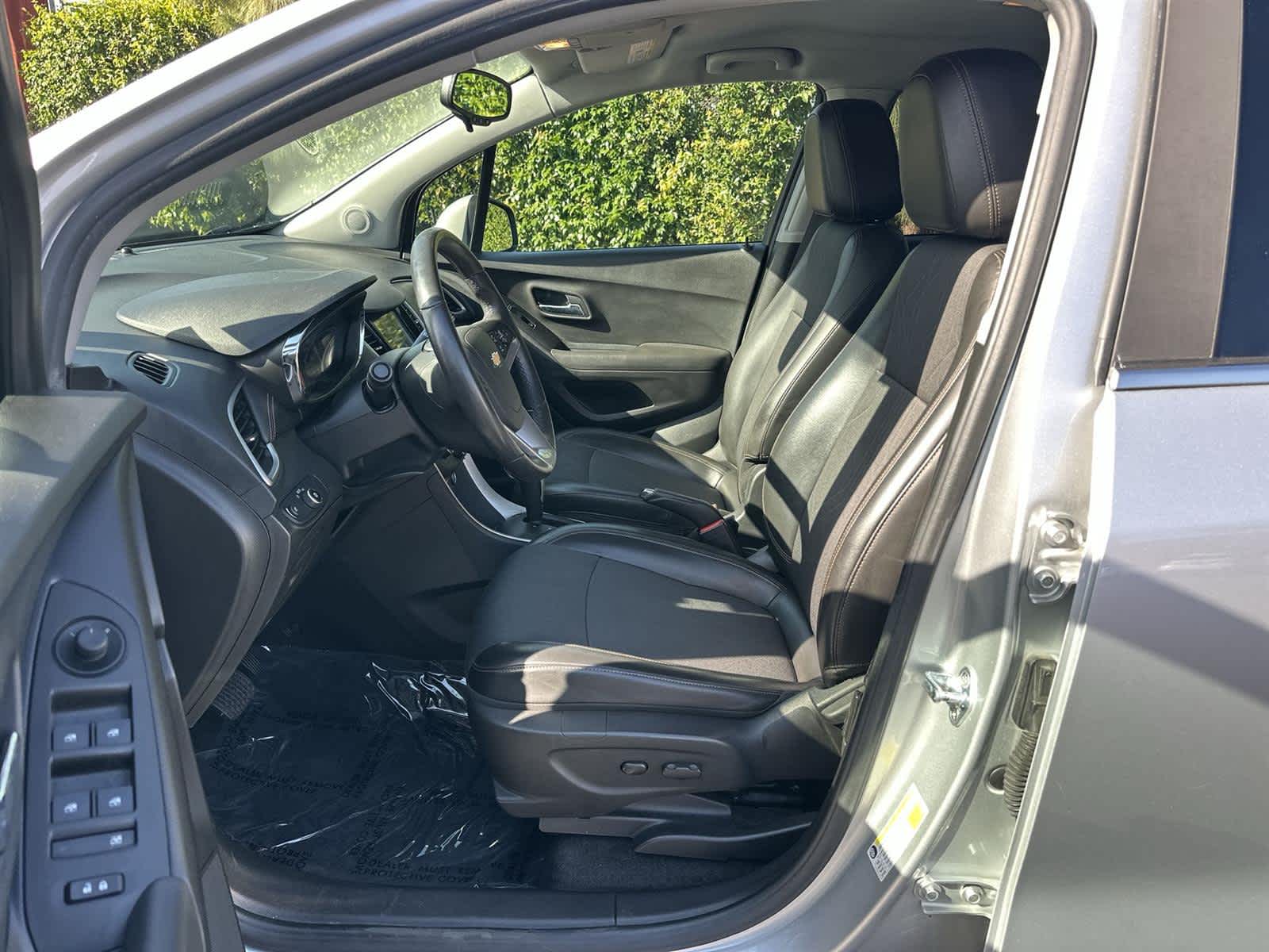 Thumbnail: 2018 Chevrolet Trax - 11