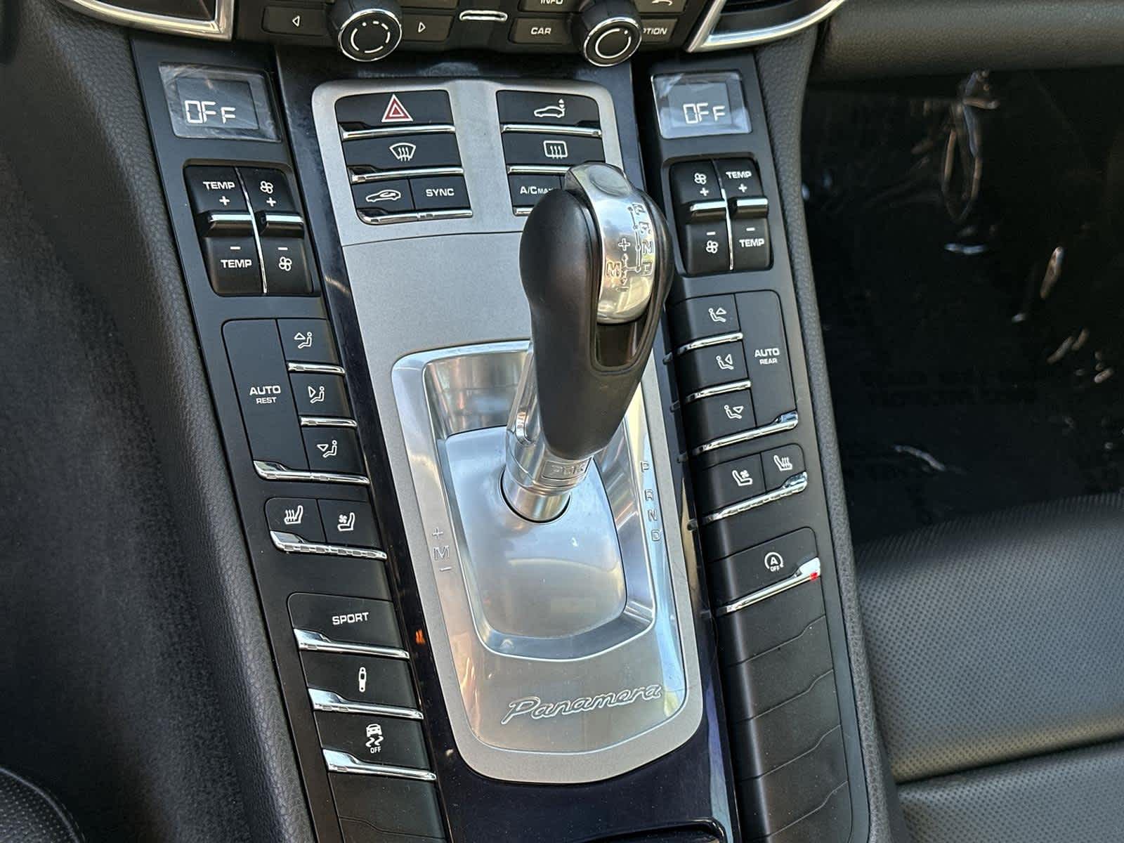 Thumbnail: 2016 Porsche Panamera - 26