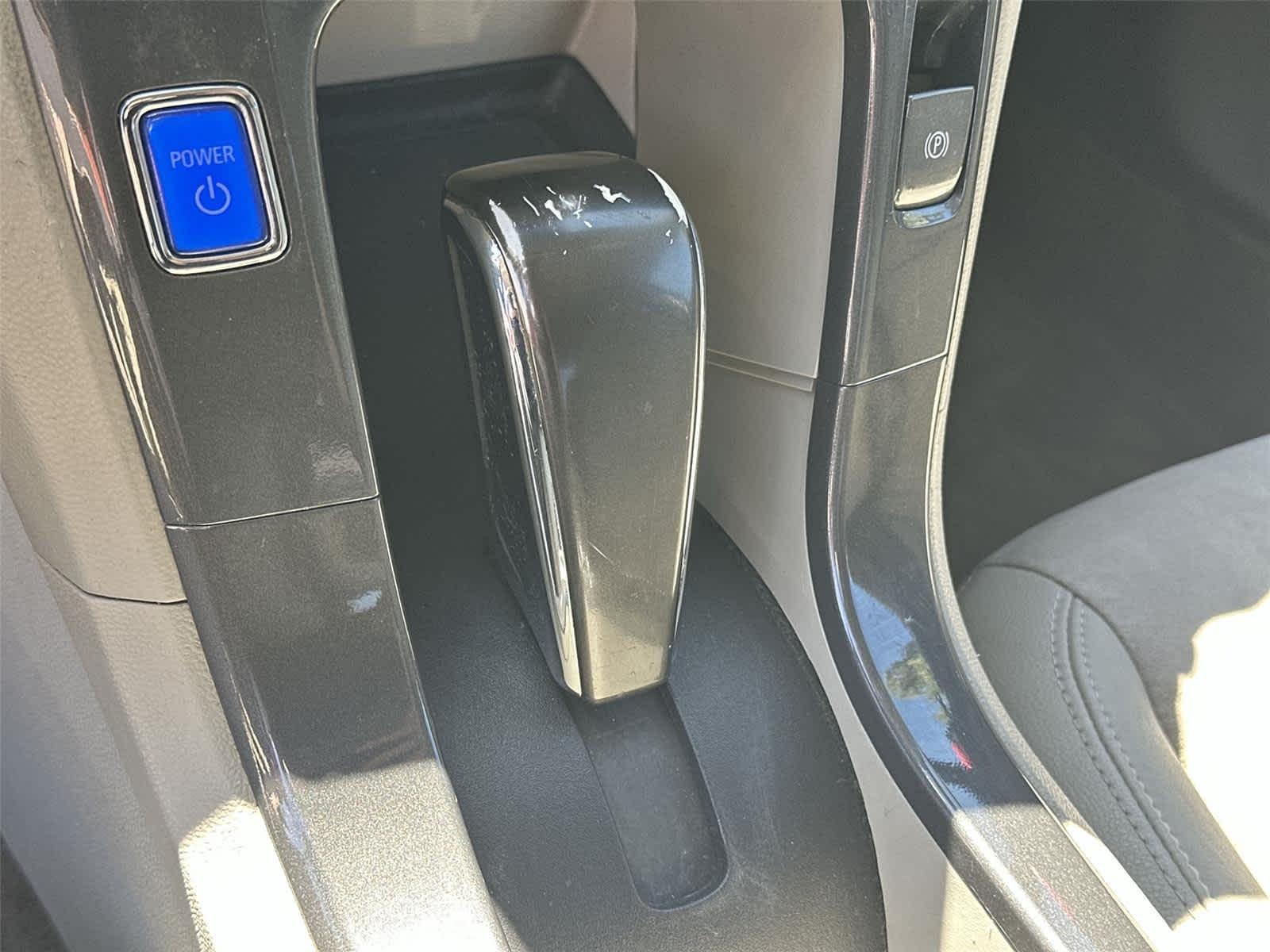 Thumbnail: 2013 Chevrolet Volt - 18
