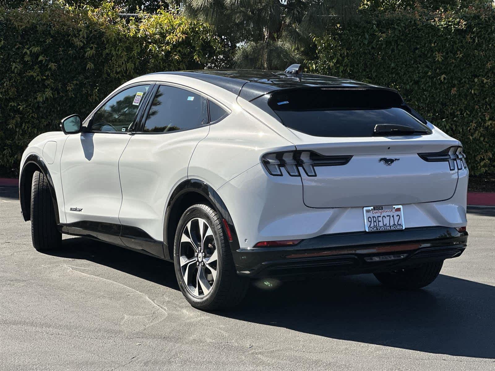 Thumbnail: 2022 Ford Mustang Mach-E - 4