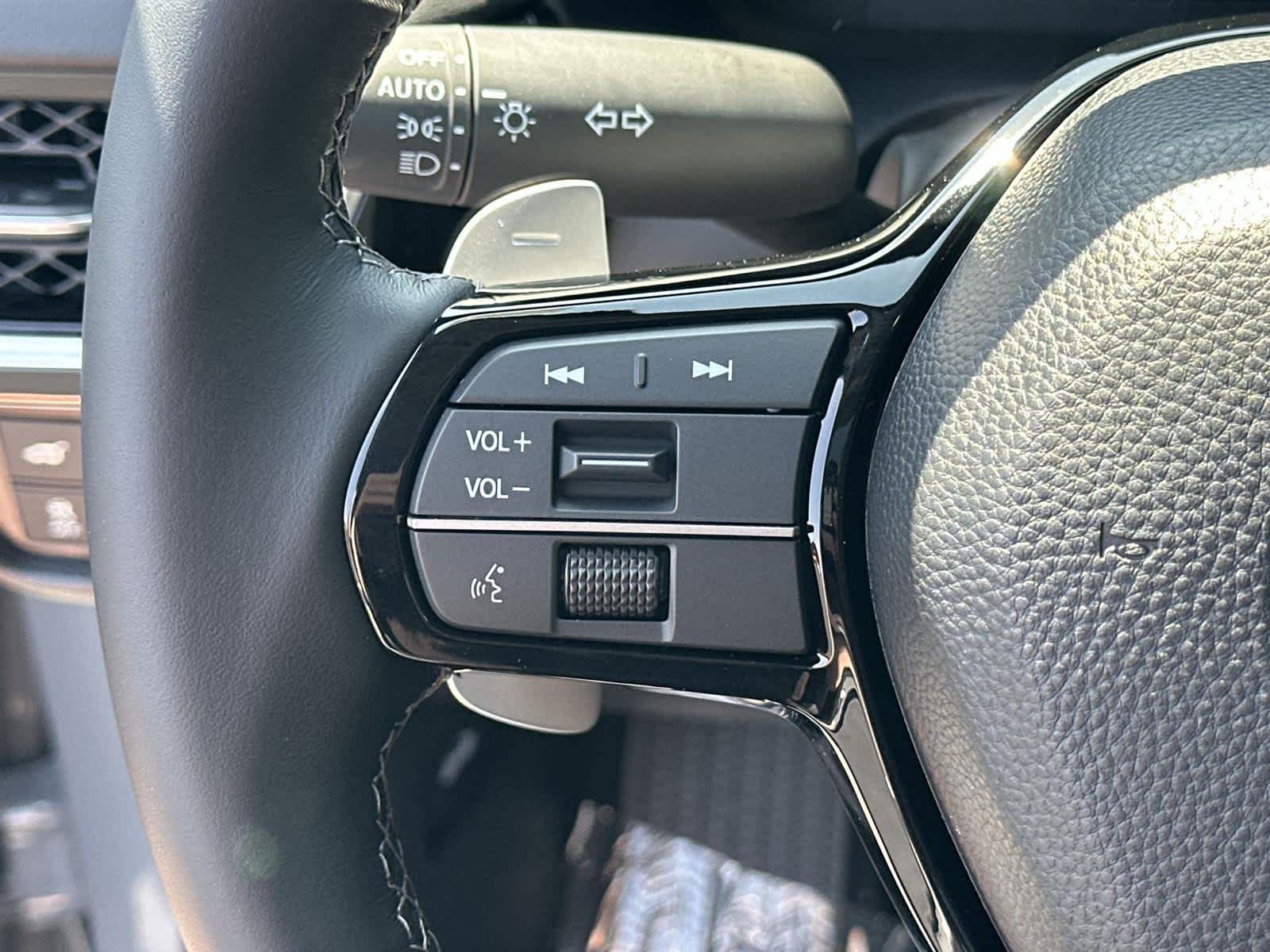 Thumbnail: 2025 Acura ADX - 23