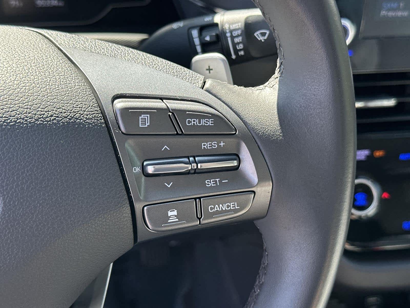 Thumbnail: 2022 Hyundai Ioniq - 24