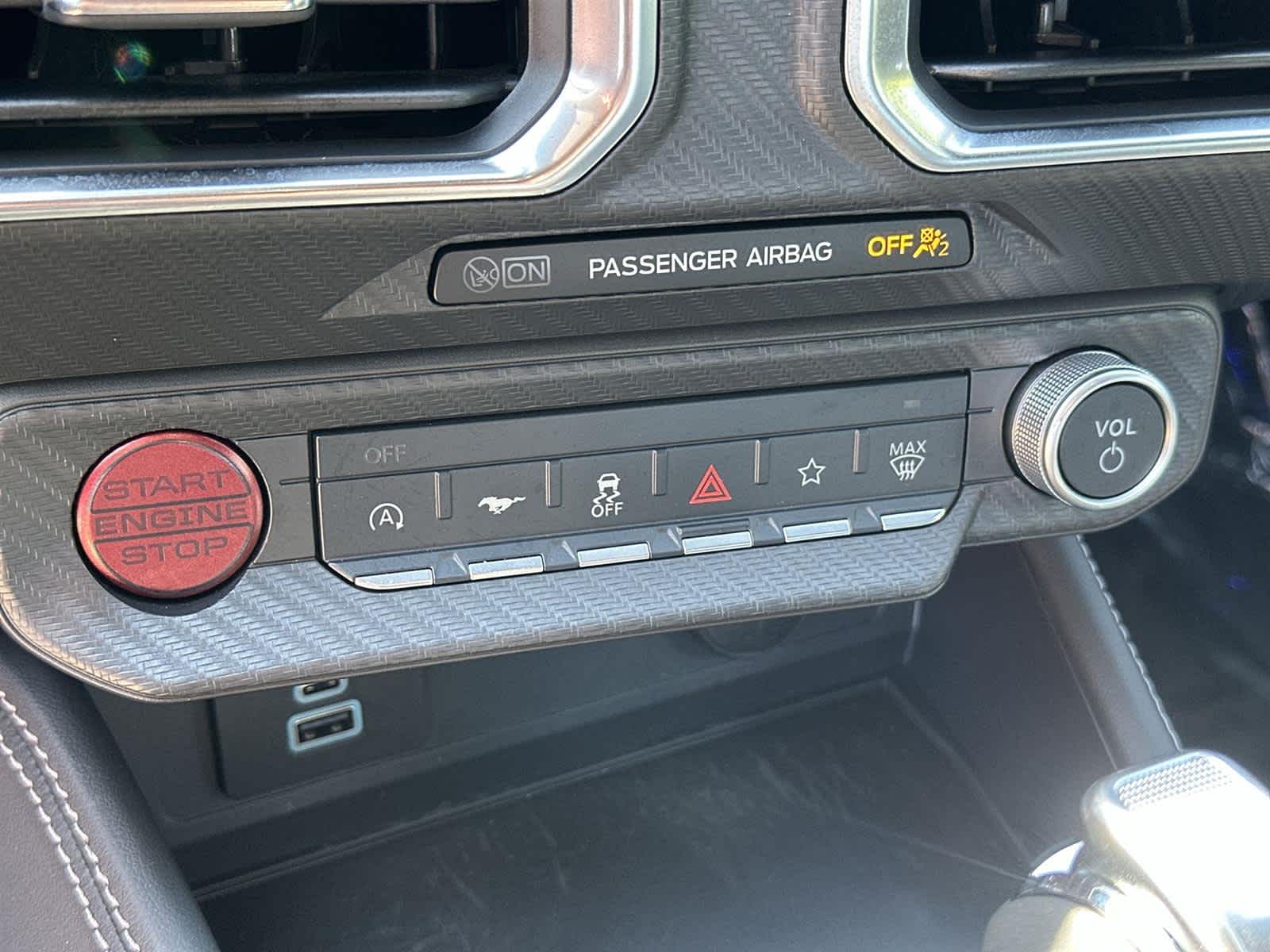 Thumbnail: 2025 Ford Mustang - 25