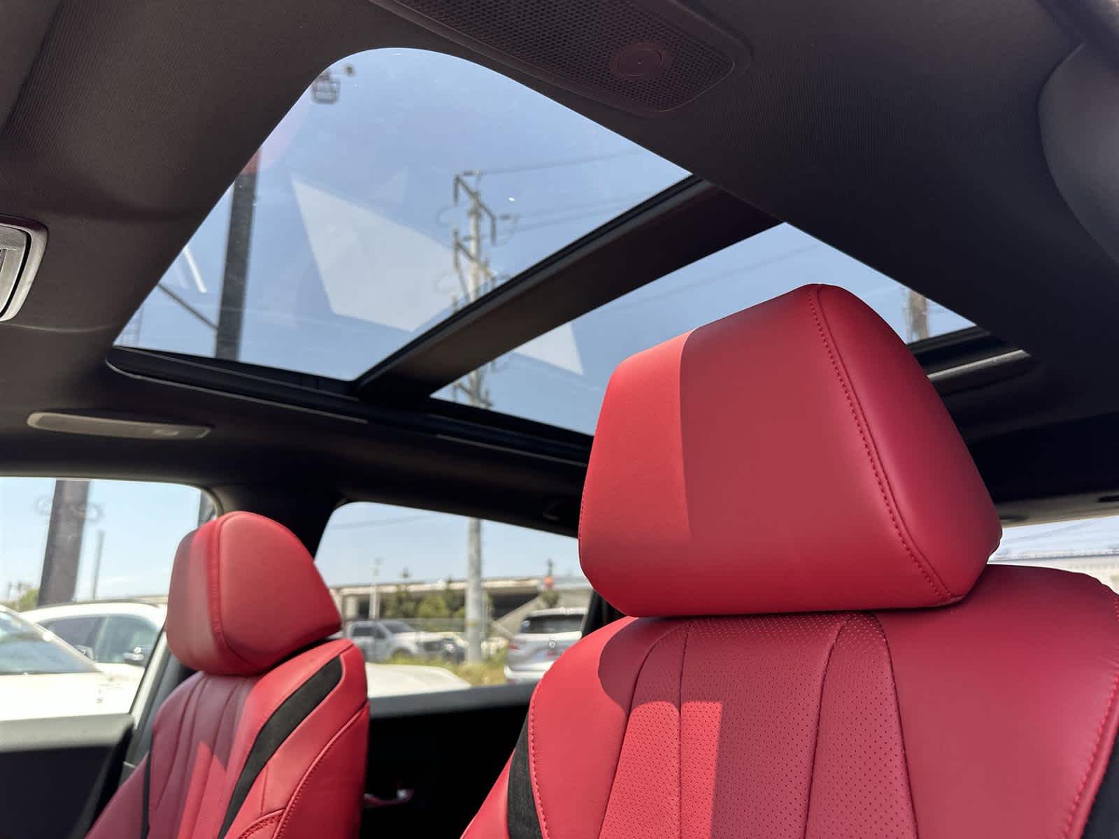 Thumbnail: 2025 Acura ADX - 30