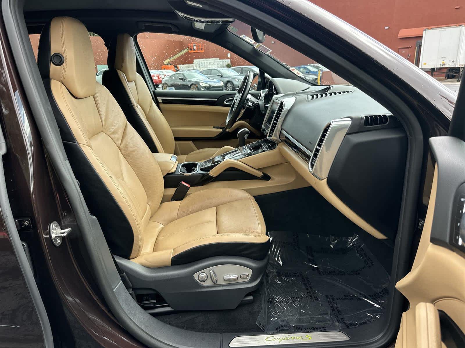 Thumbnail: 2017 Porsche Cayenne - 14