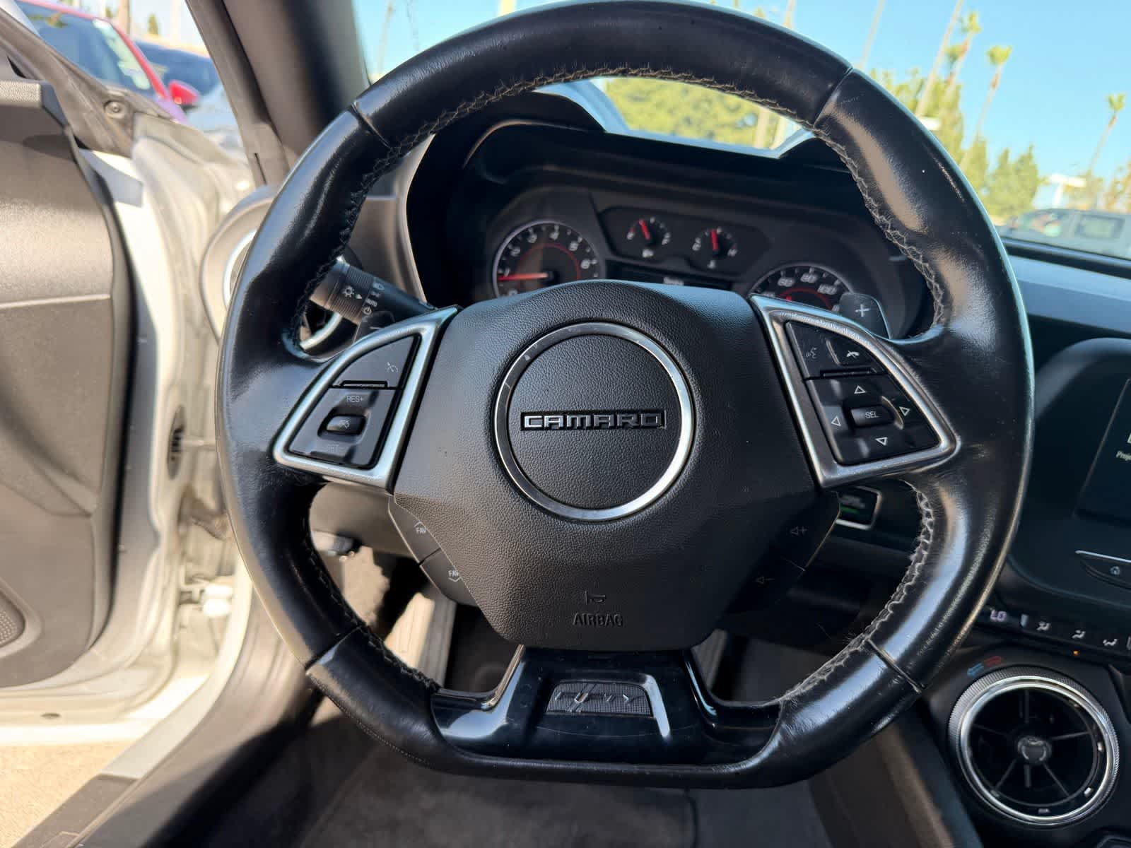 Thumbnail: 2017 Chevrolet Camaro - 16