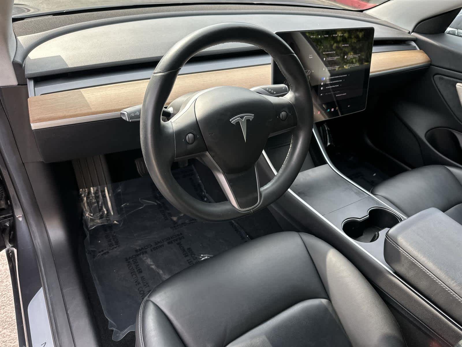 Thumbnail: 2019 Tesla Model 3 - 2