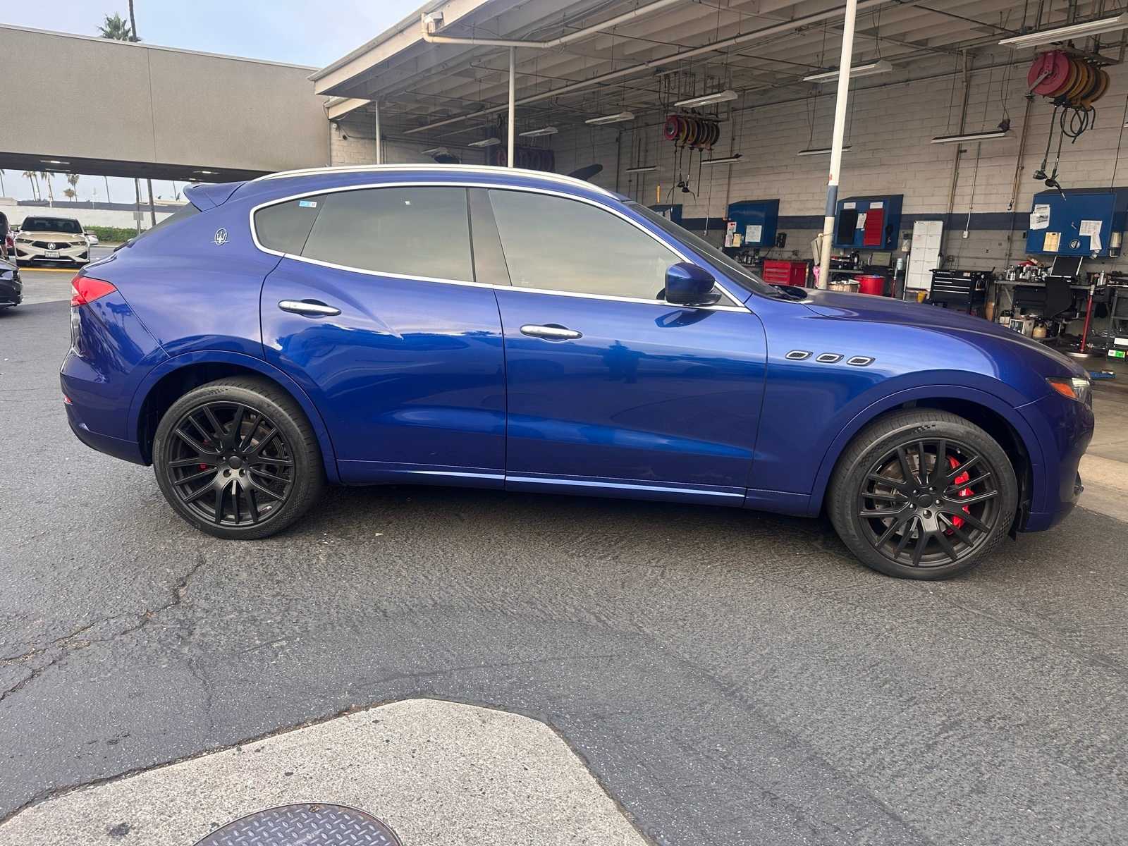 Thumbnail: 2017 Maserati Levante - 6