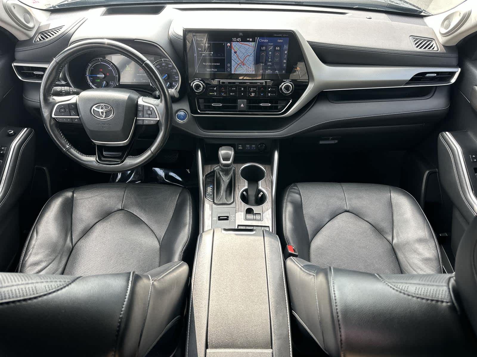 Thumbnail: 2022 Toyota Highlander - 10