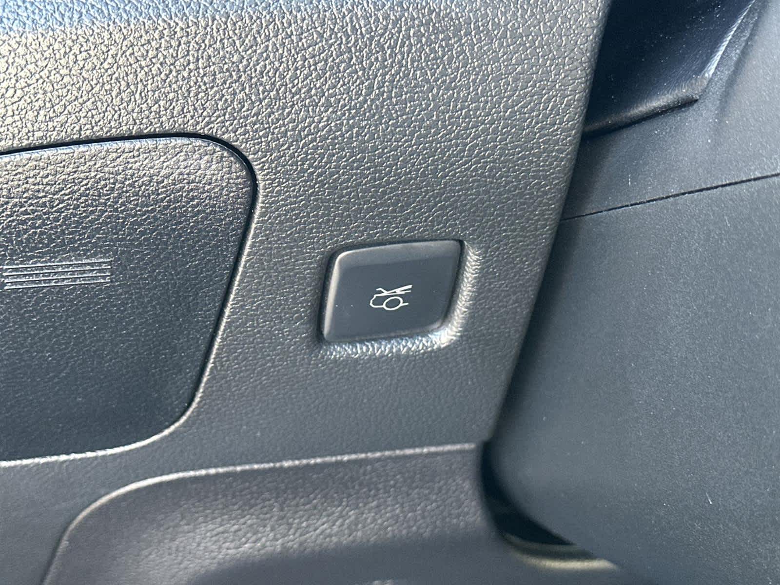 Thumbnail: 2015 Ford Mustang - 28