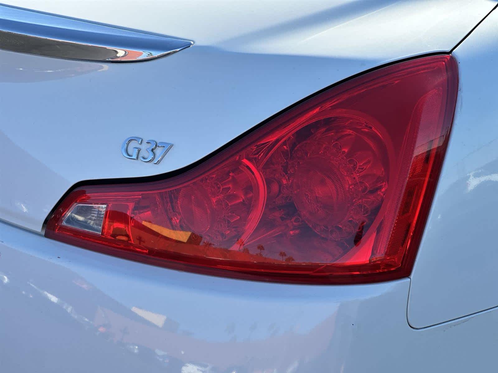 Thumbnail: 2011 INFINITI G37 - 7