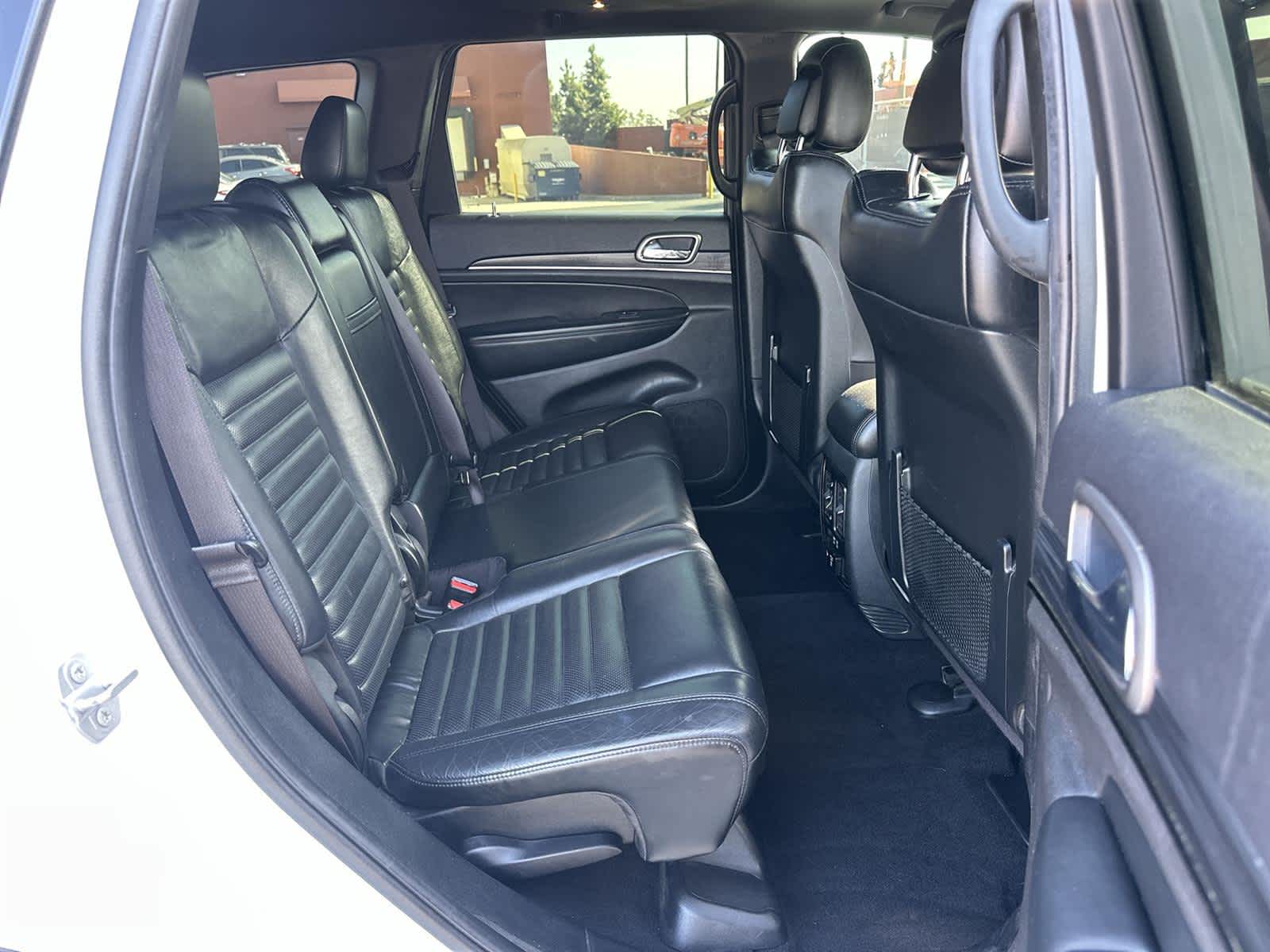 Thumbnail: 2020 Jeep Grand Cherokee - 13