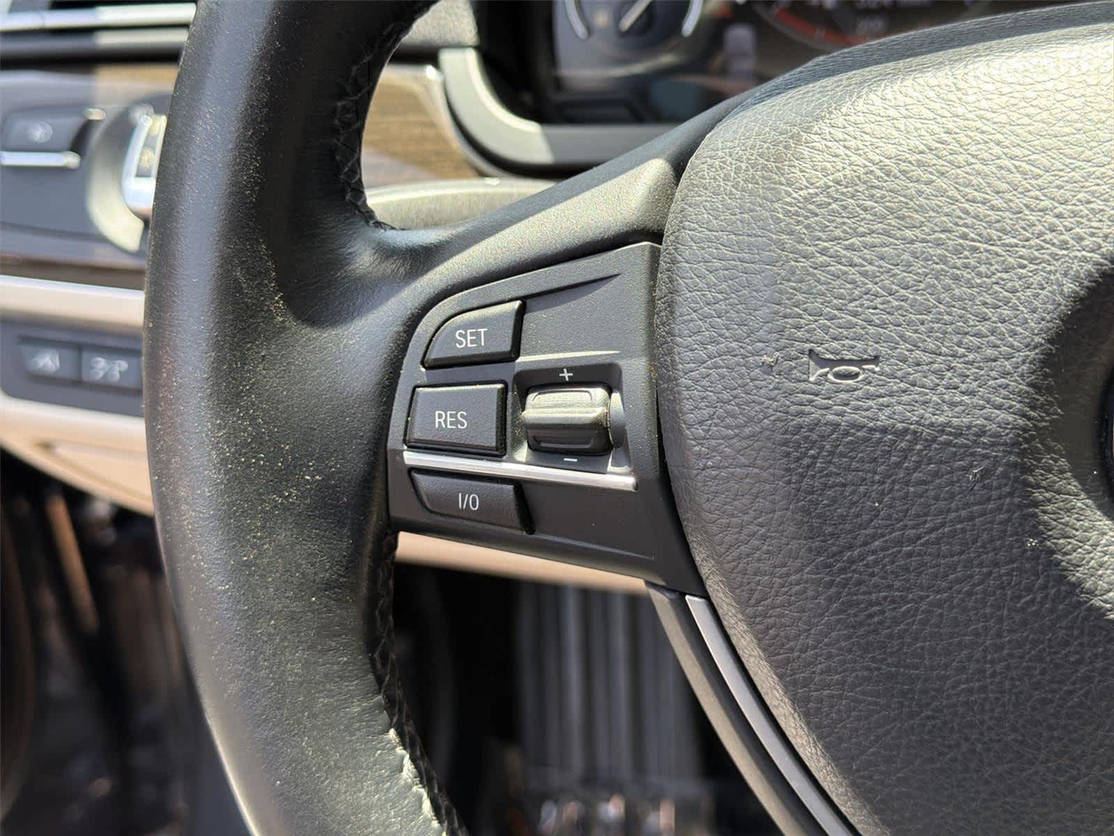 Thumbnail: 2012 BMW 7 Series - 24